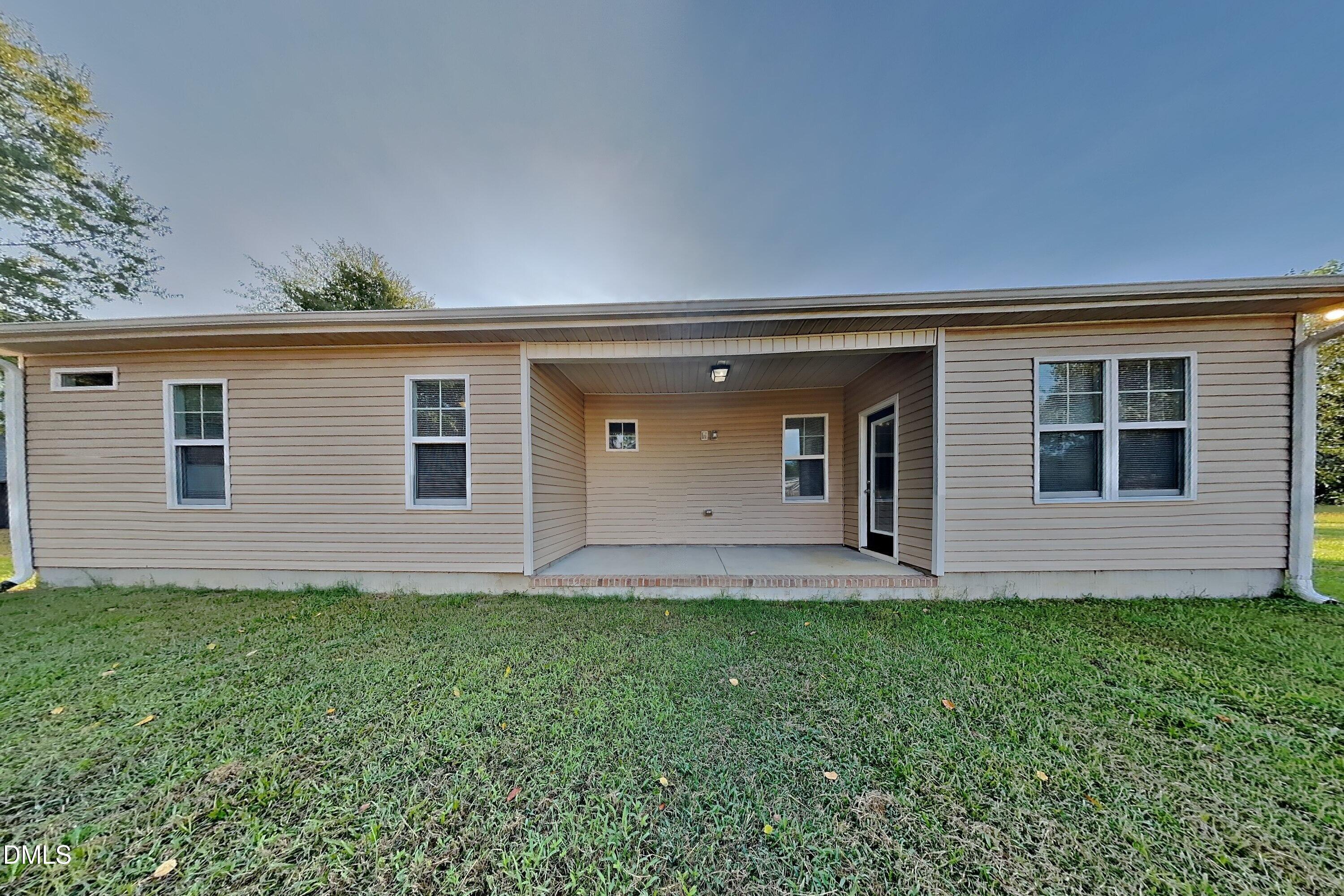main property photo 14