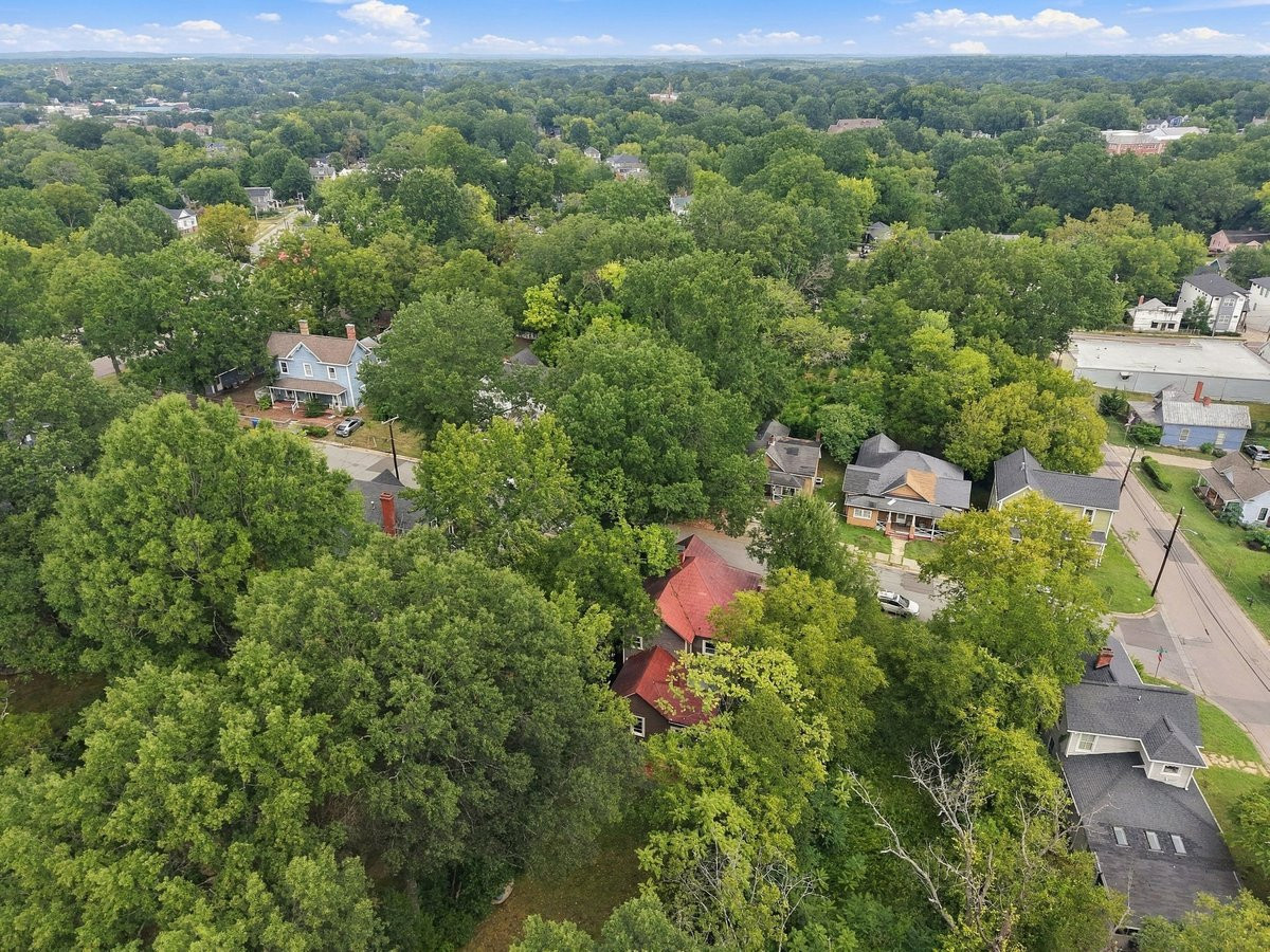 main property photo 50