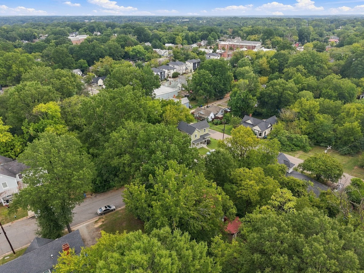 main property photo 51