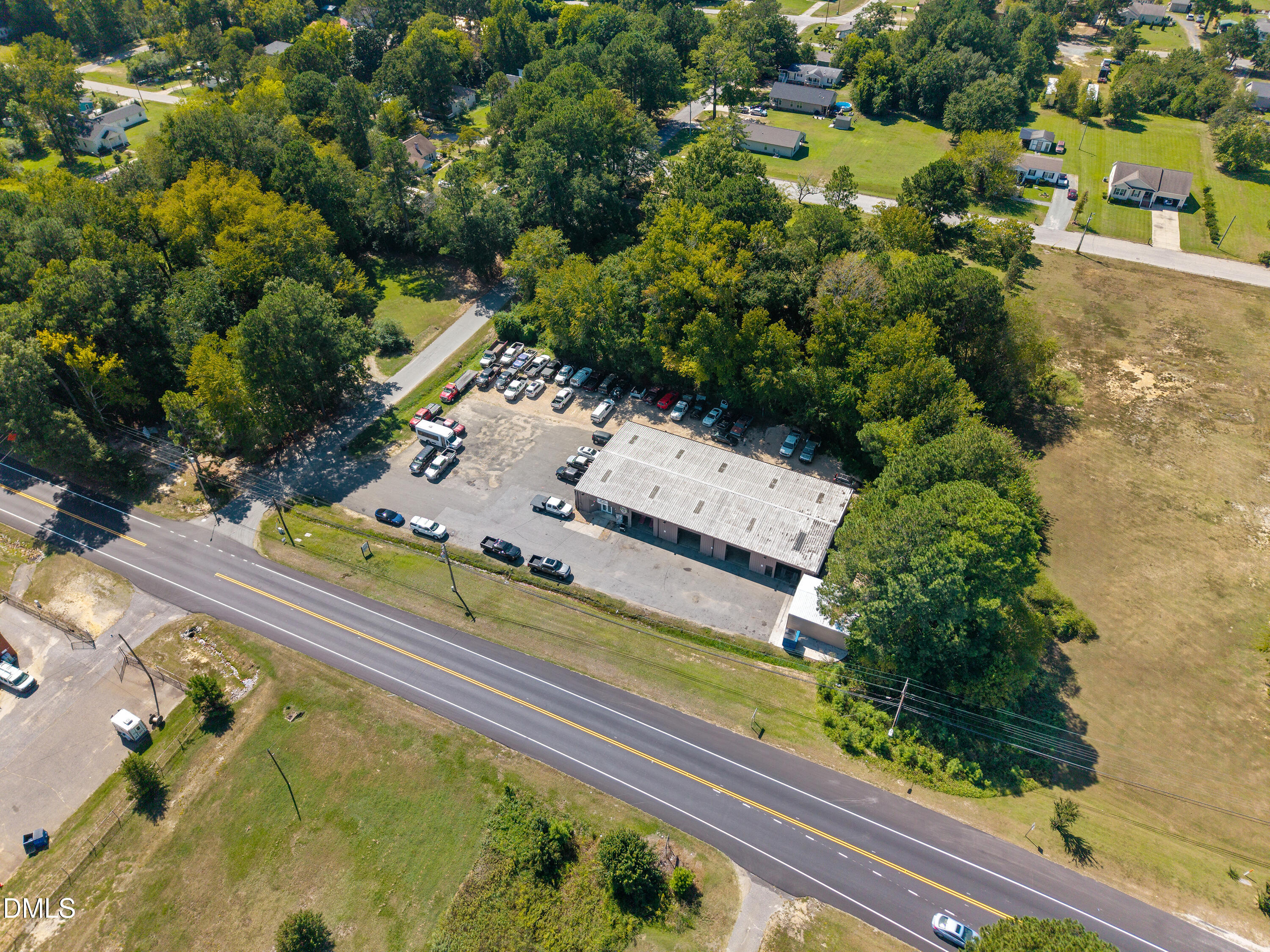 main property photo 37