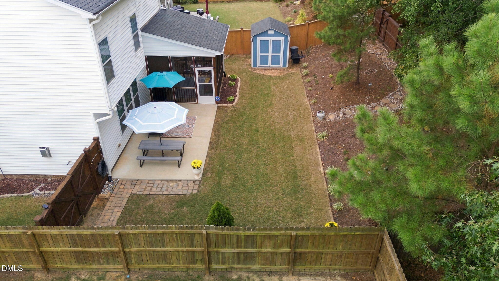 main property photo 15
