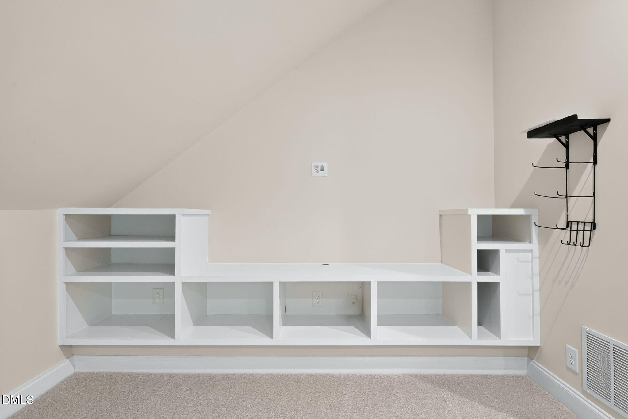 main property photo 61