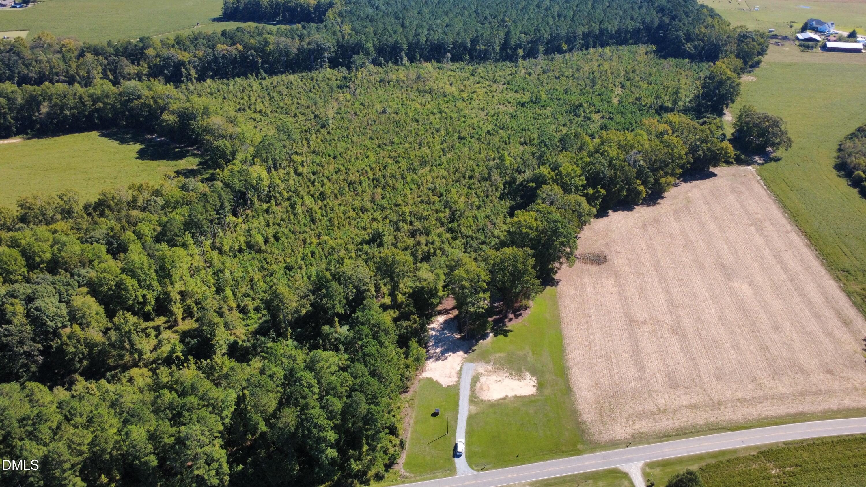 main property photo 25
