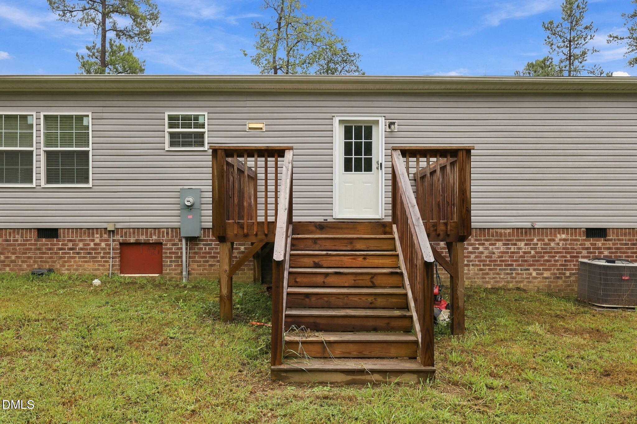 main property photo 27