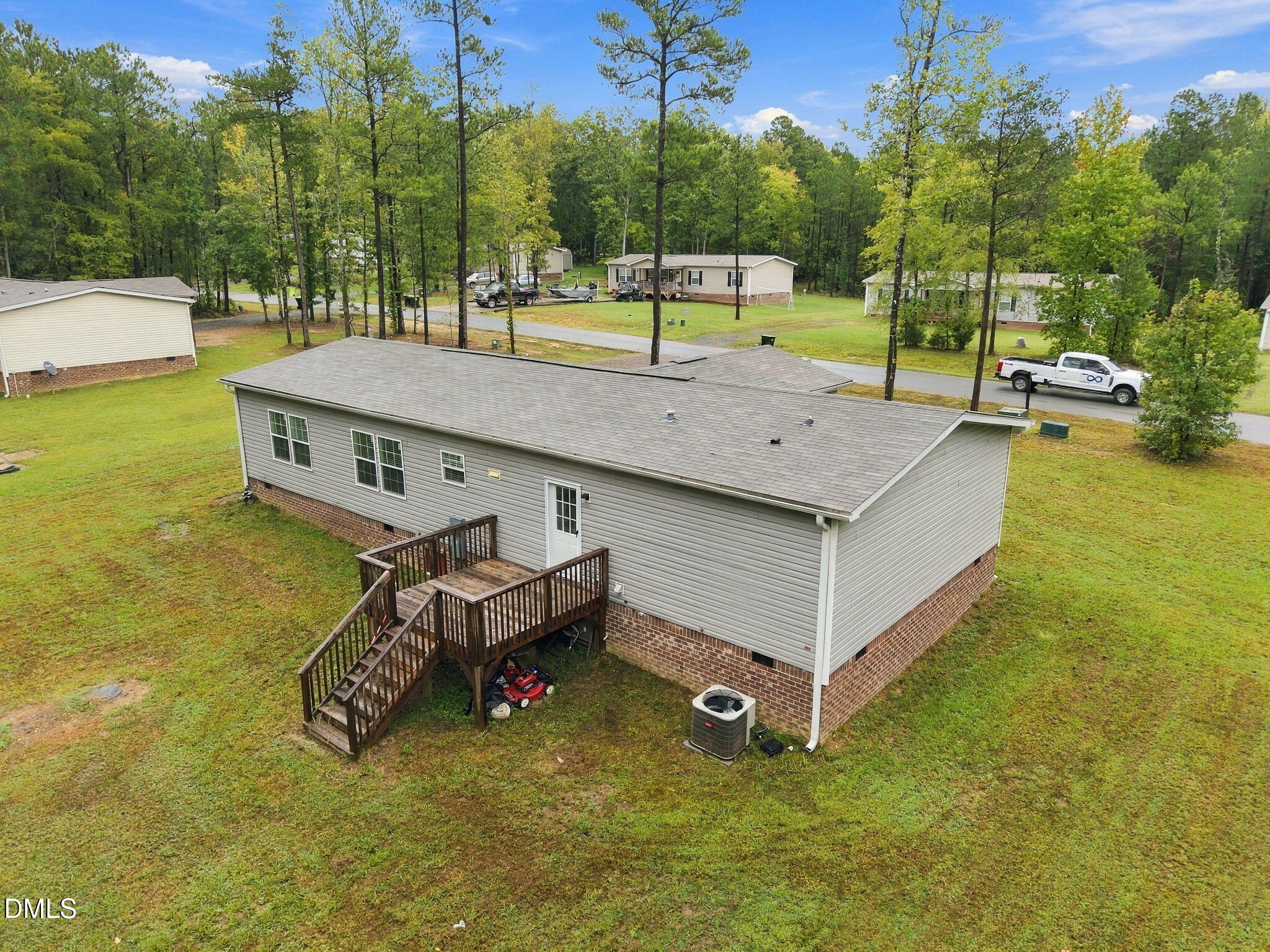 main property photo 34
