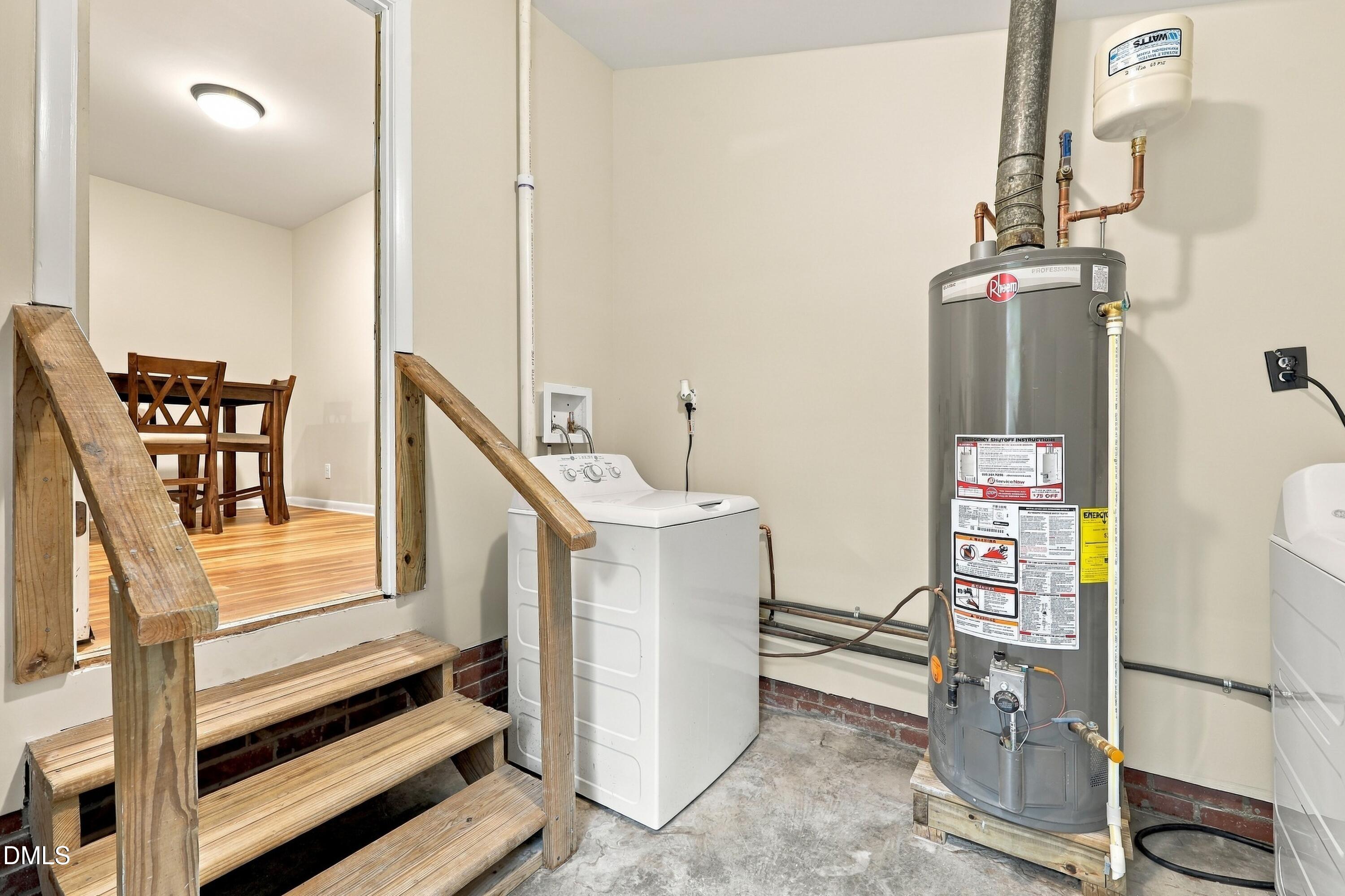 main property photo 28
