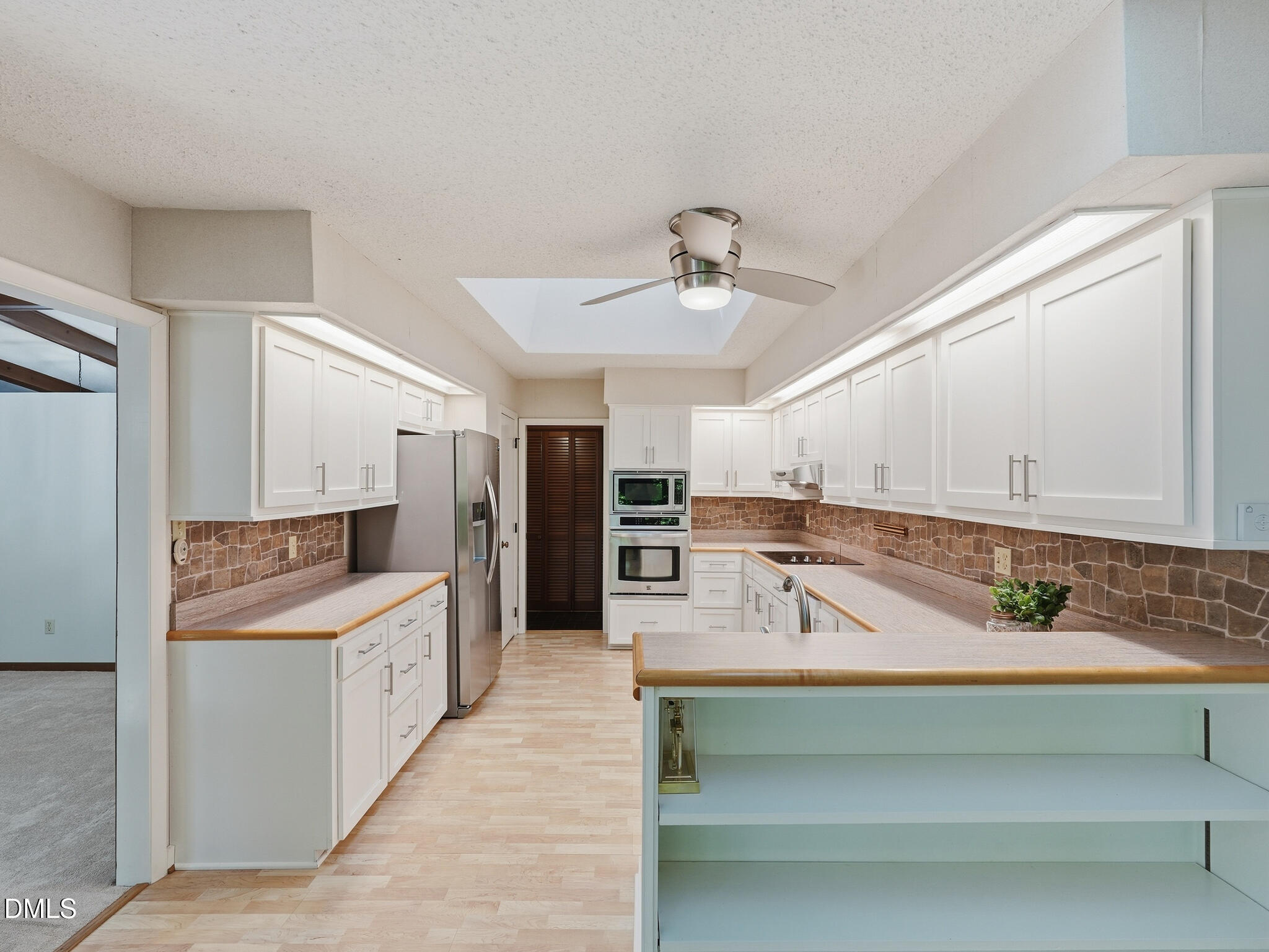 main property photo 18