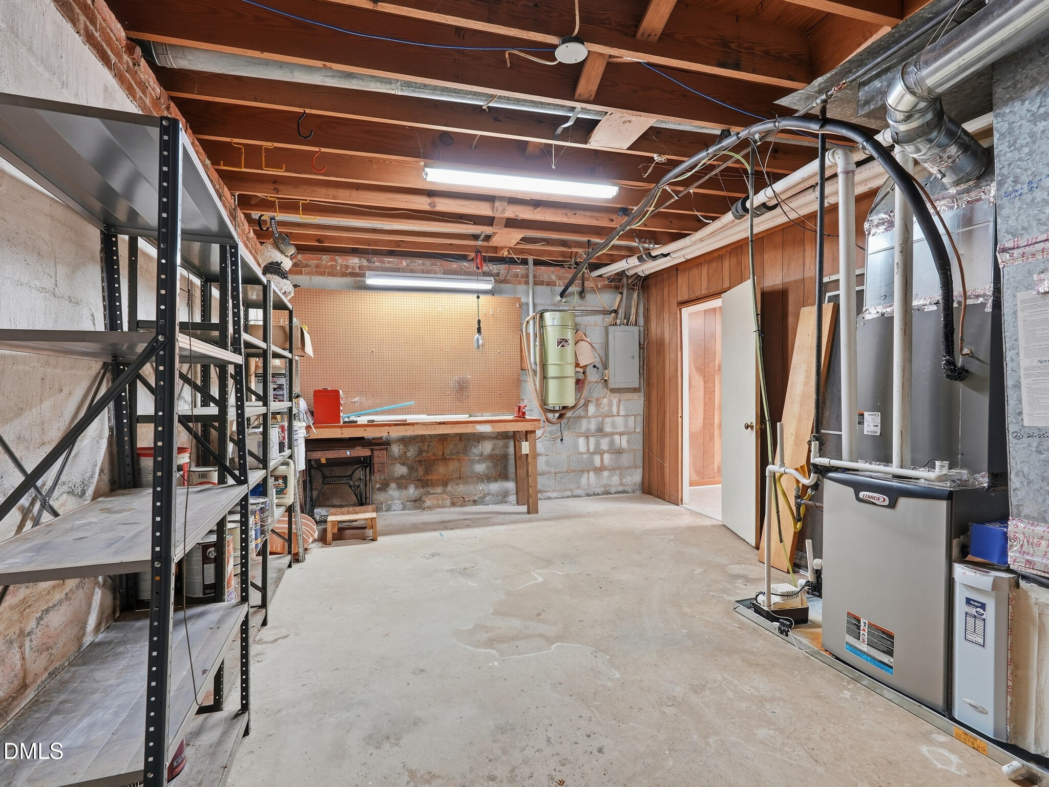main property photo 41
