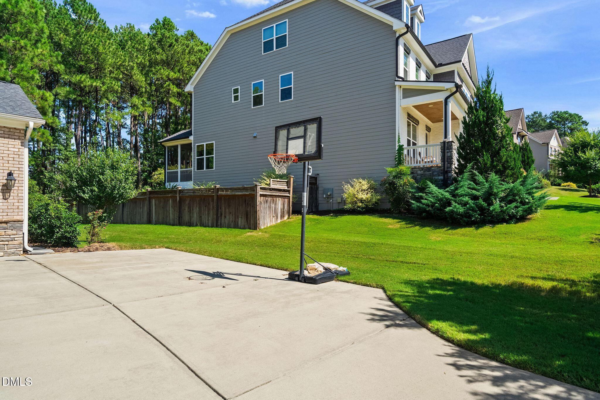 main property photo 59