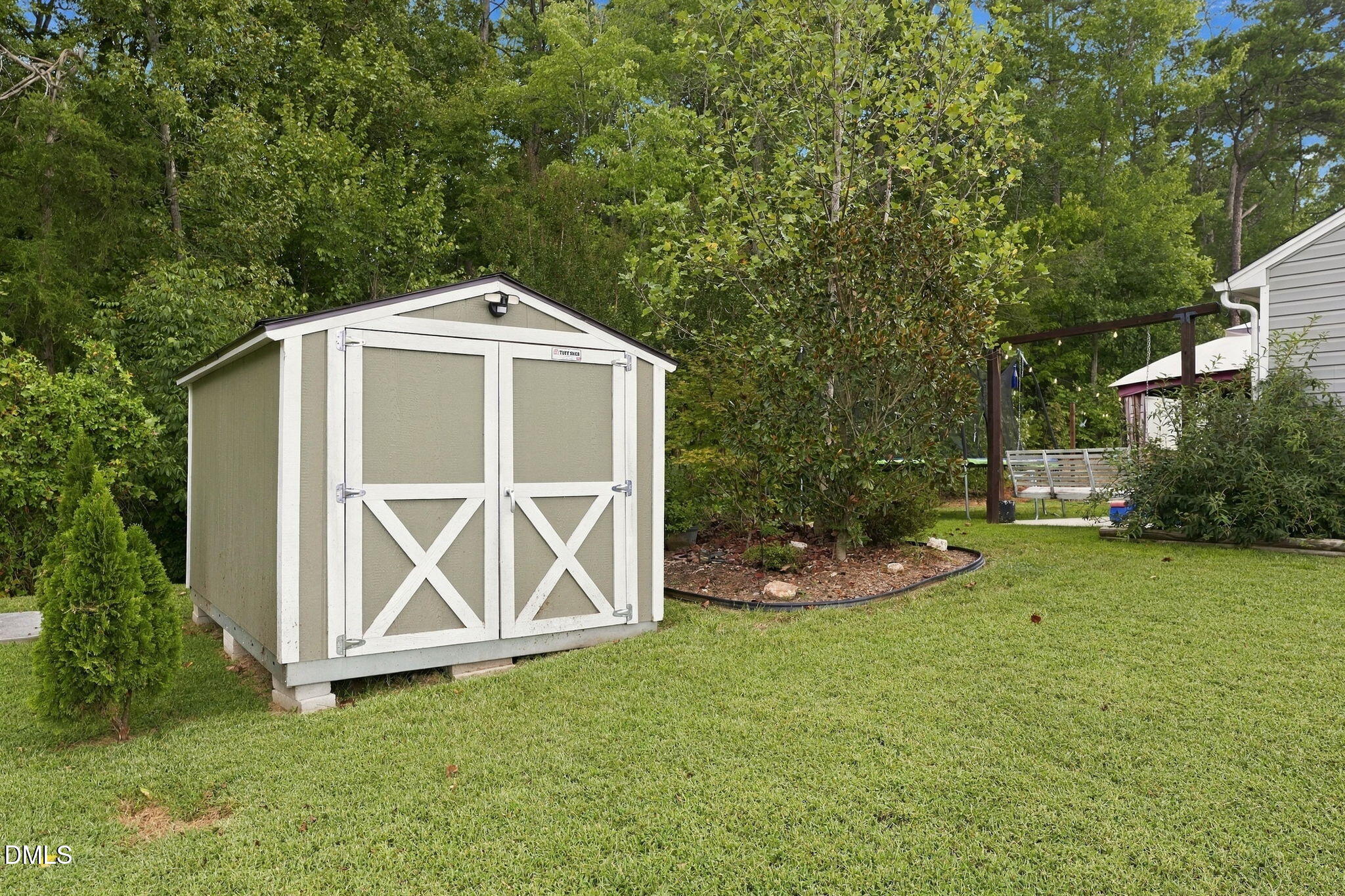 main property photo 22