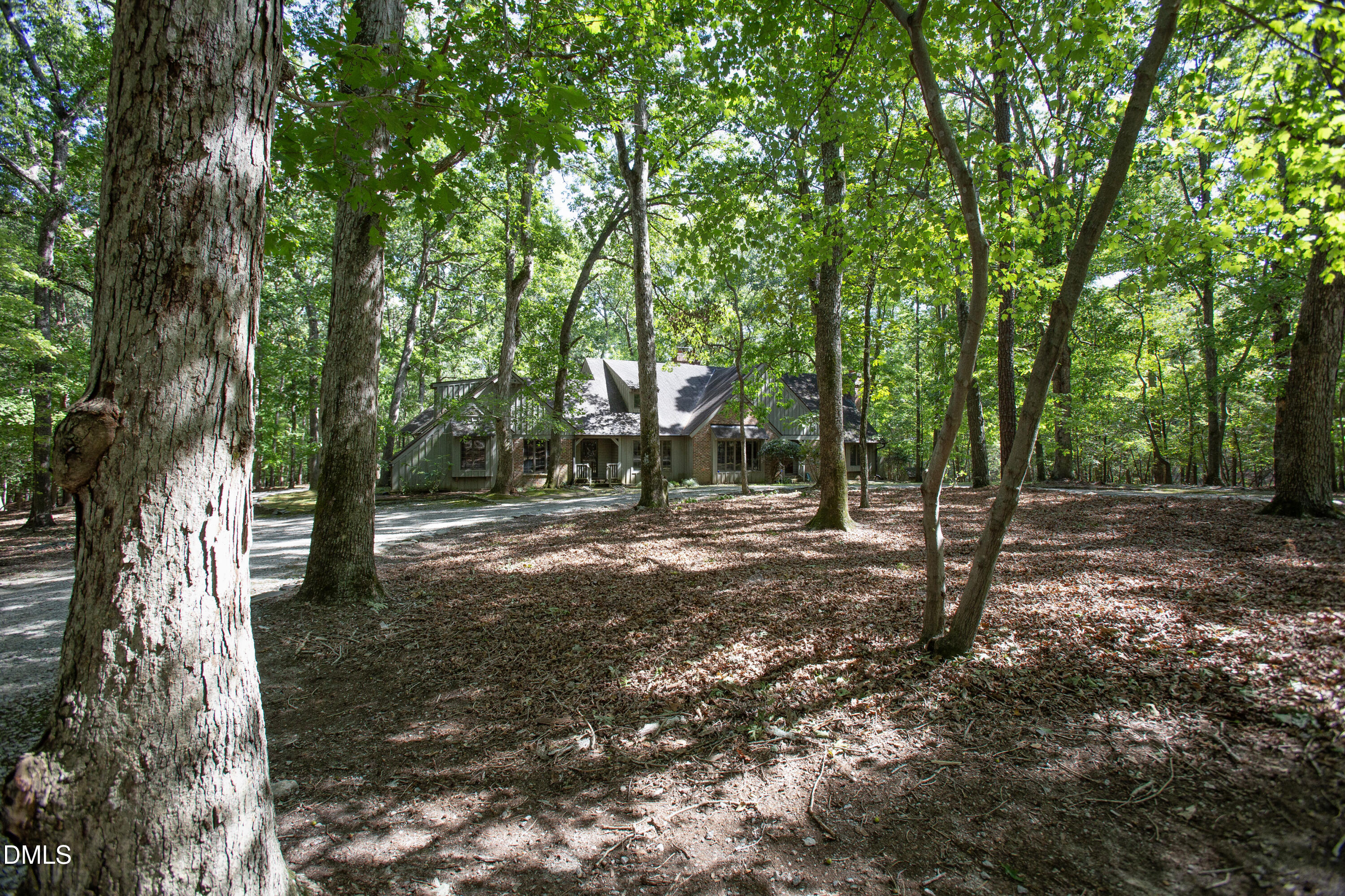 main property photo 24