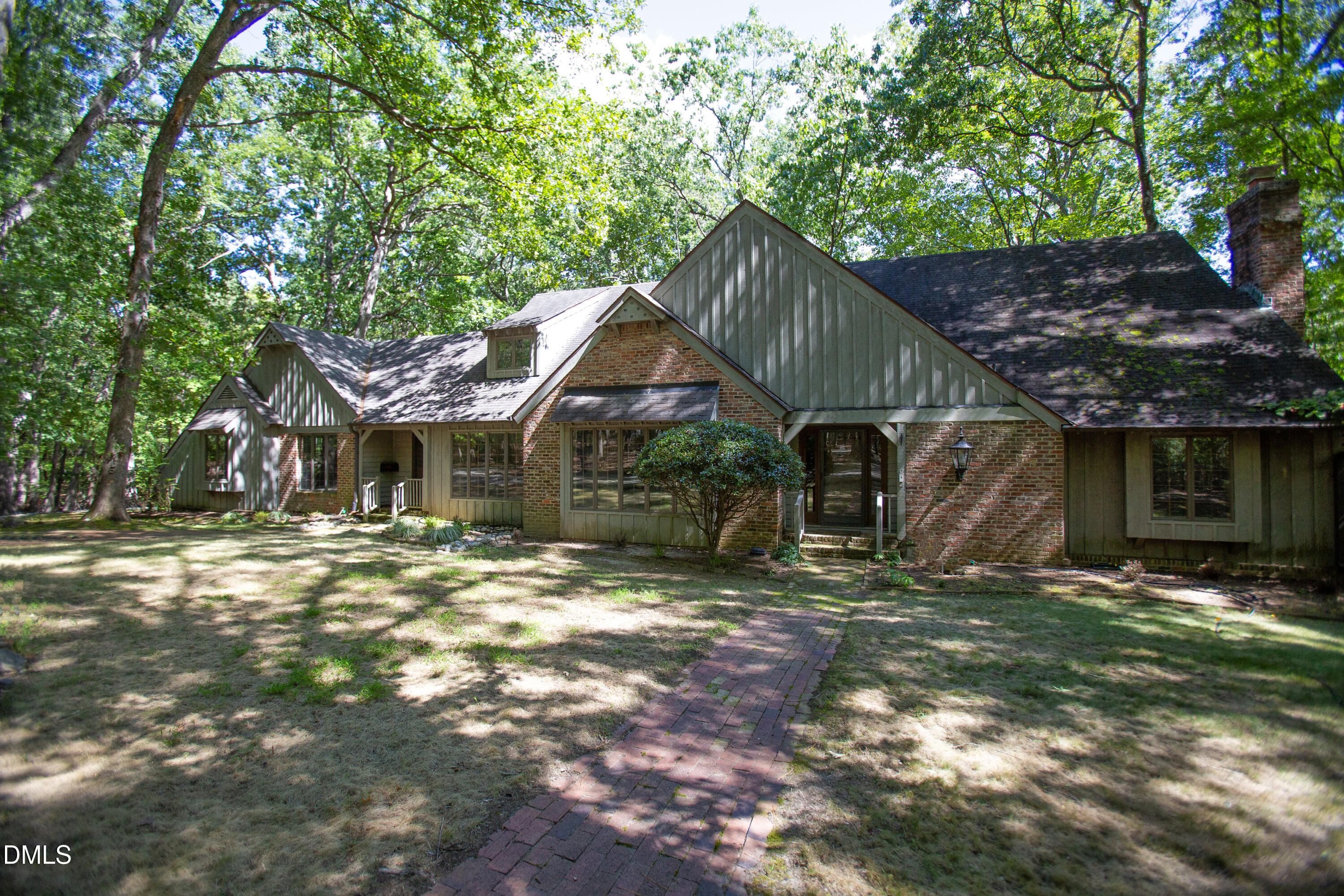 main property photo 34