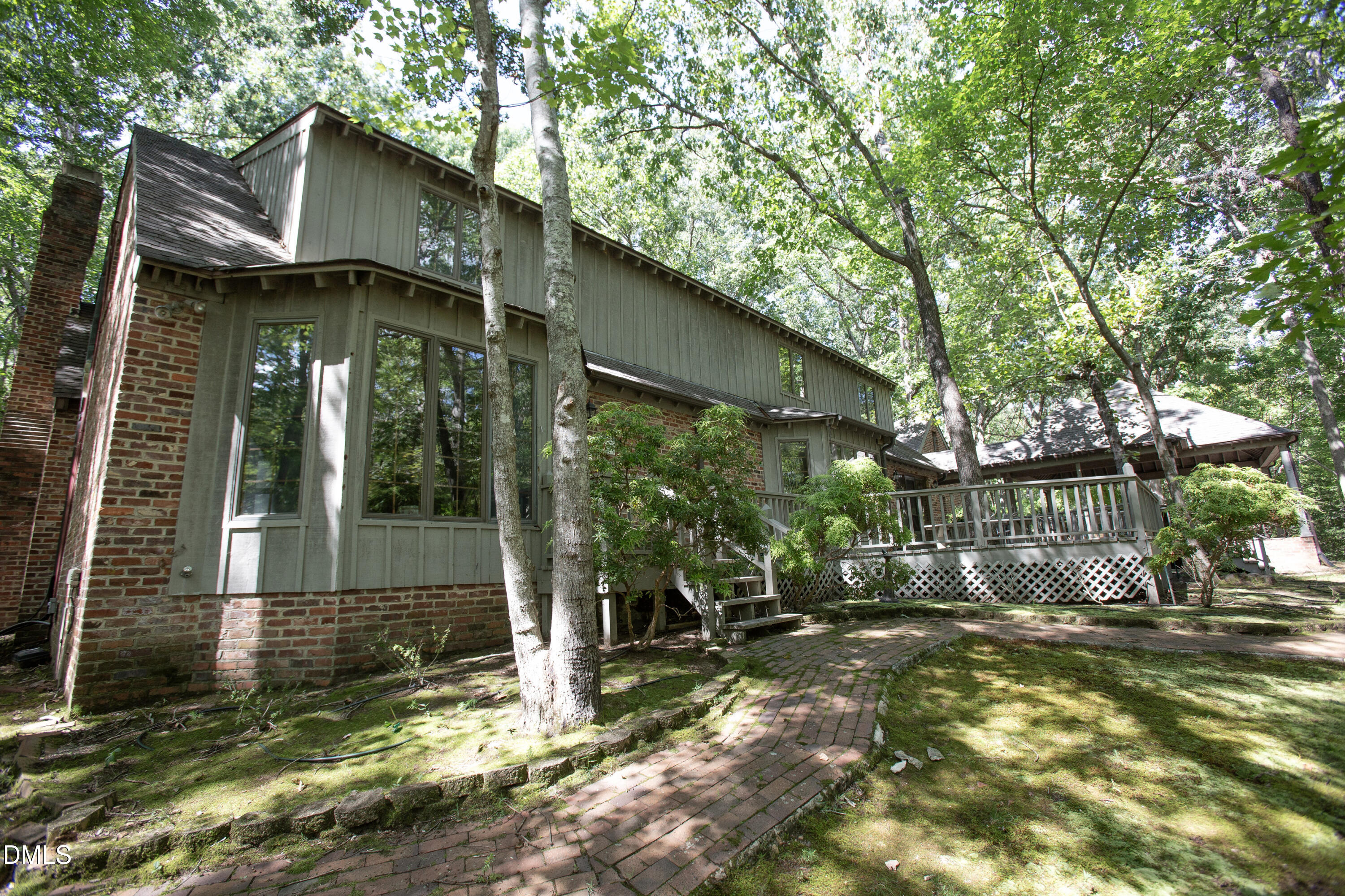 main property photo 35