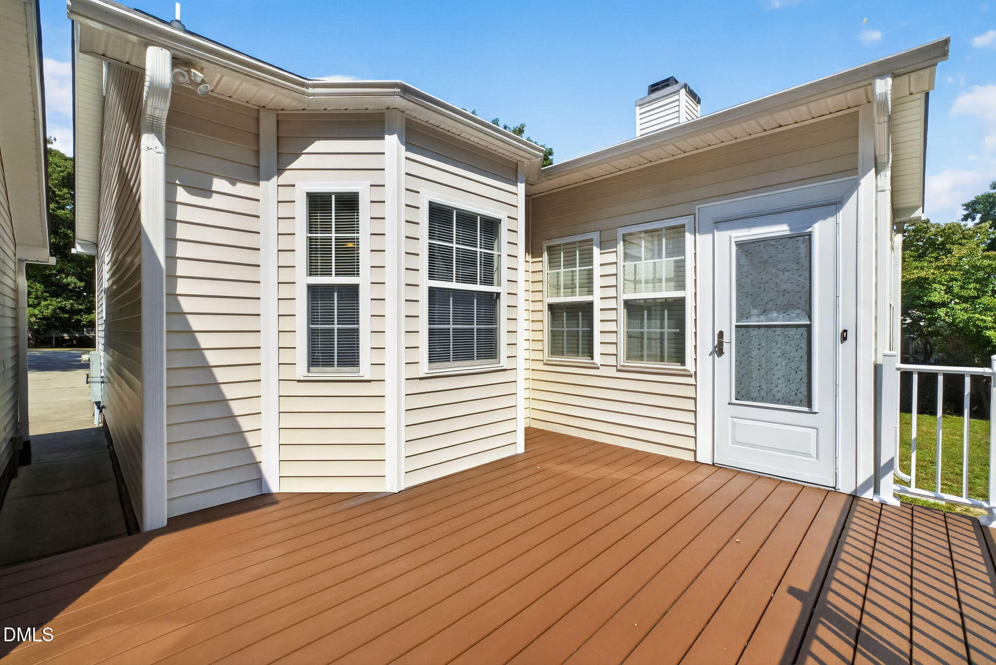 main property photo 38