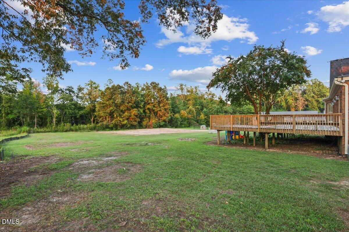 main property photo 45