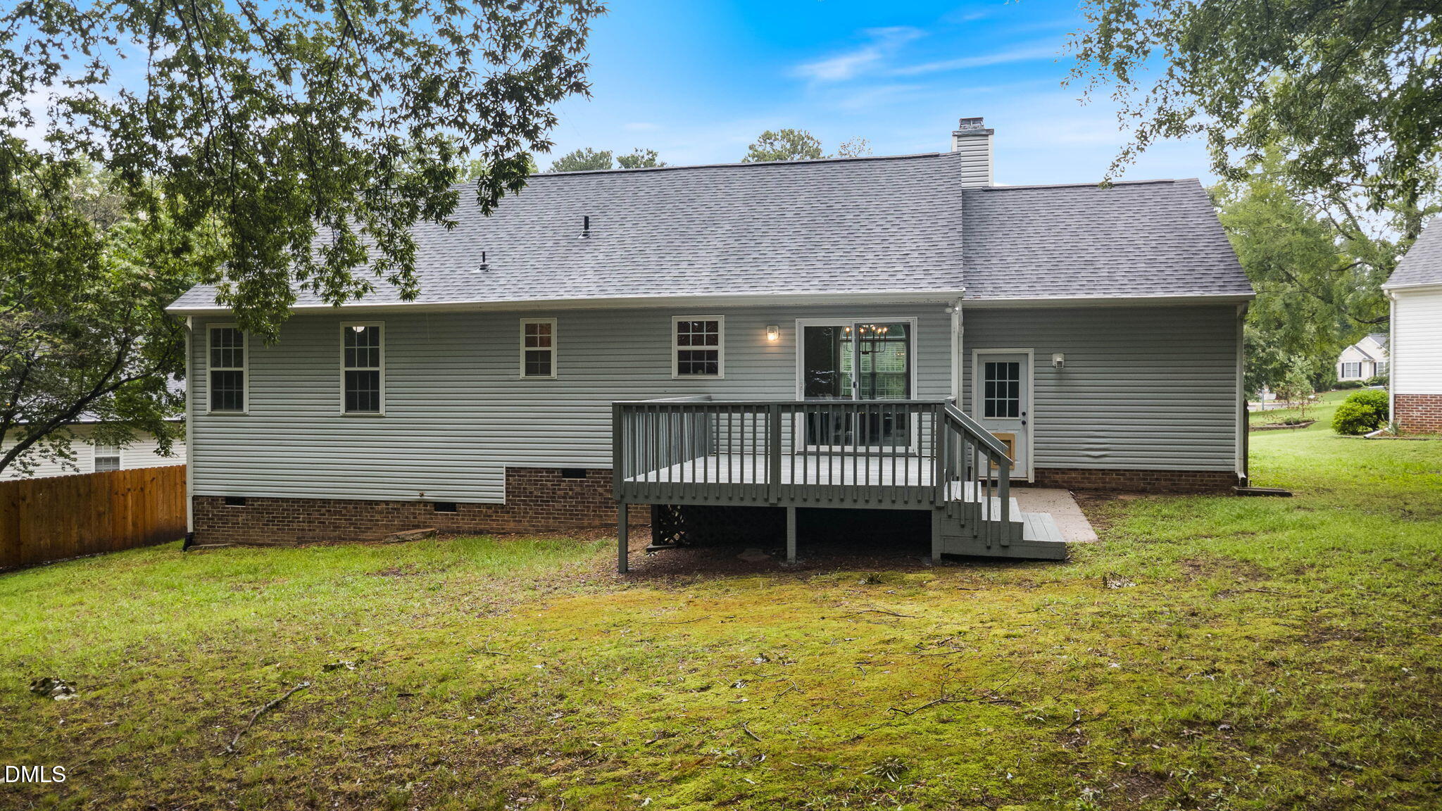 main property photo 18