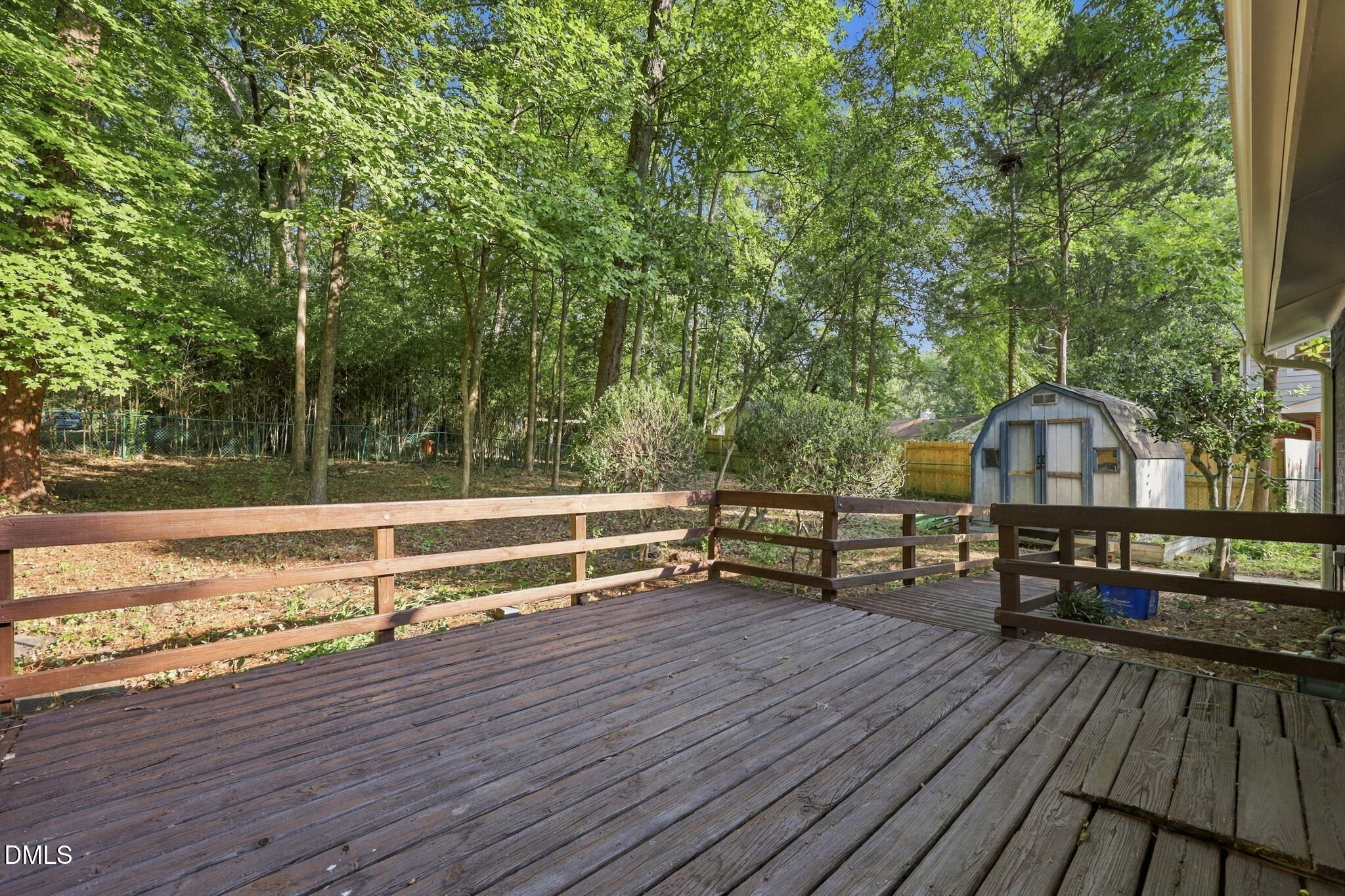 main property photo 22