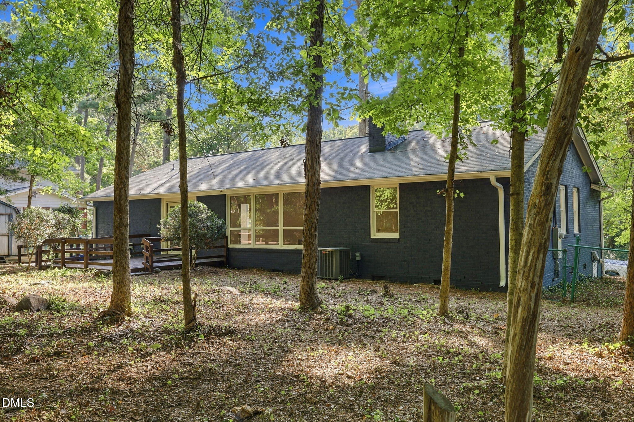 main property photo 29