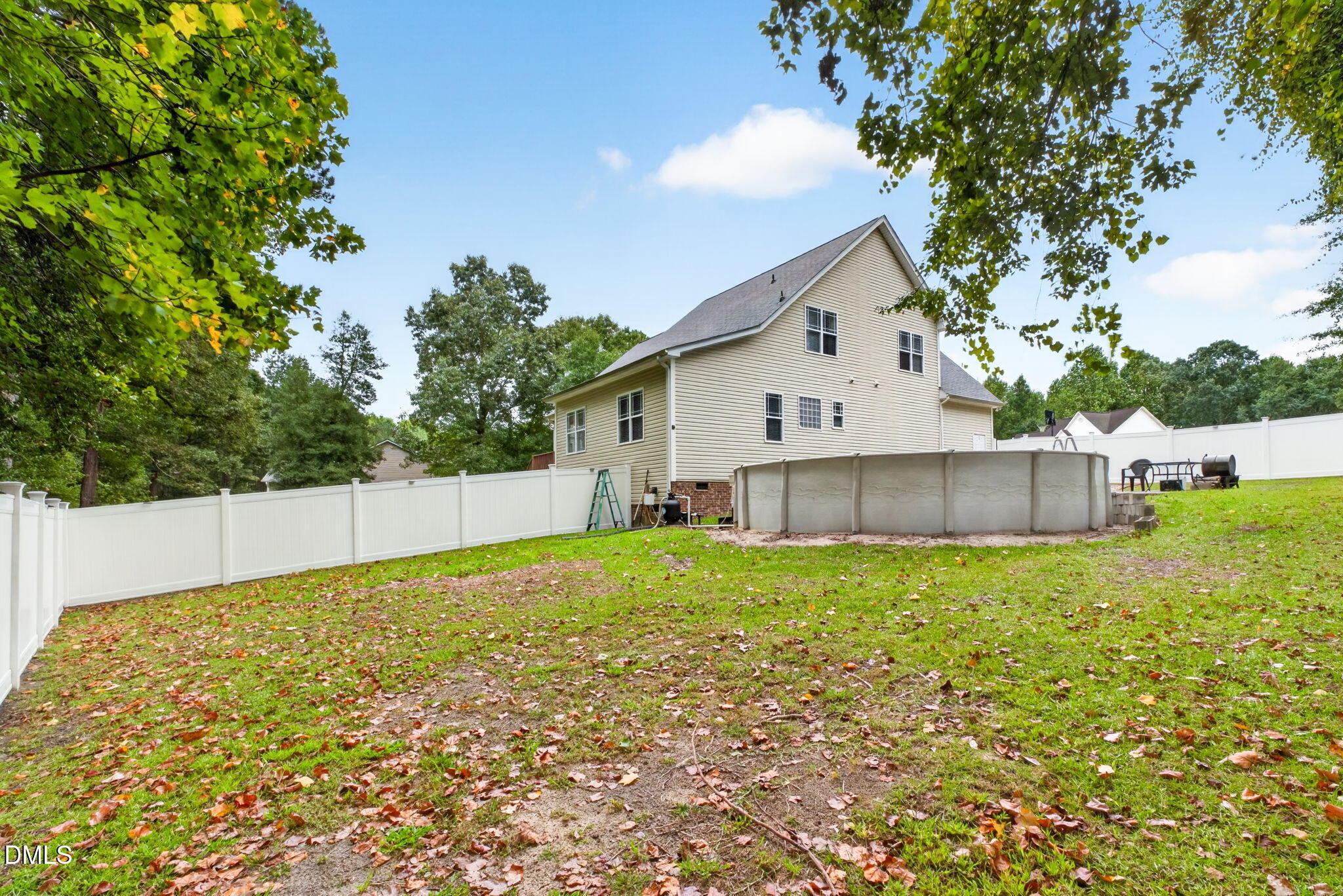 main property photo 43
