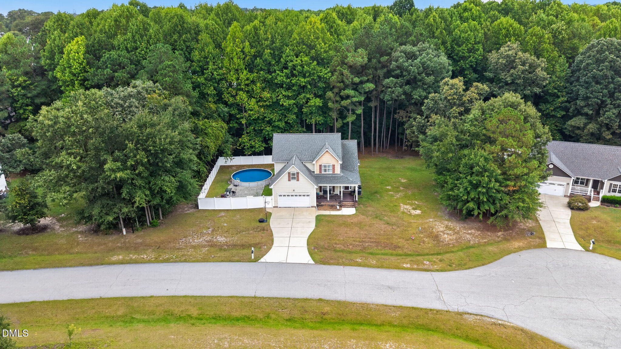 main property photo 47
