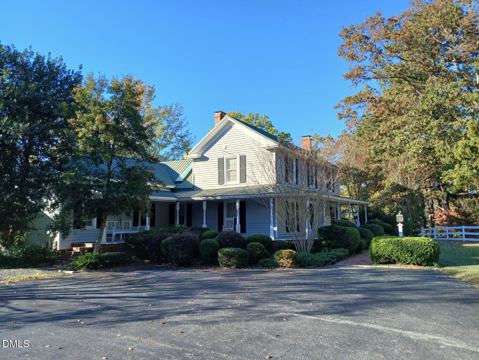 main property photo 2