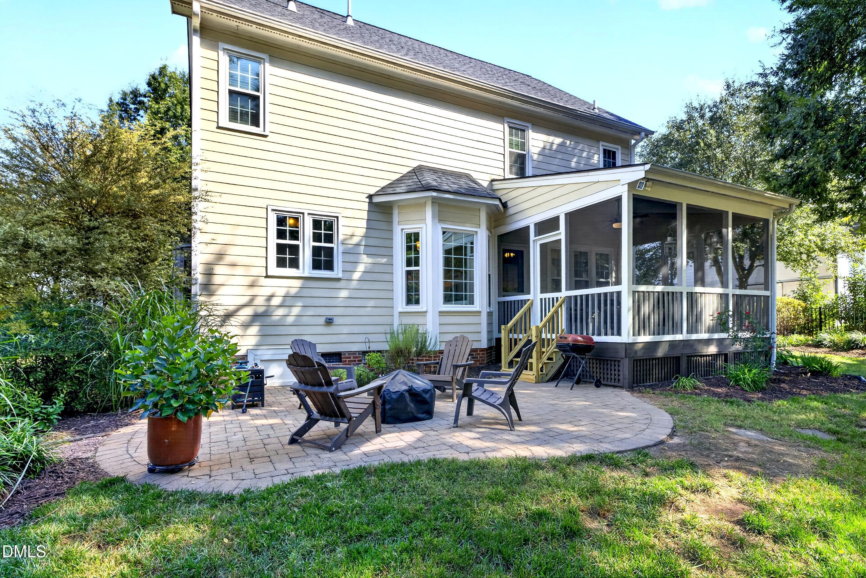 main property photo 50