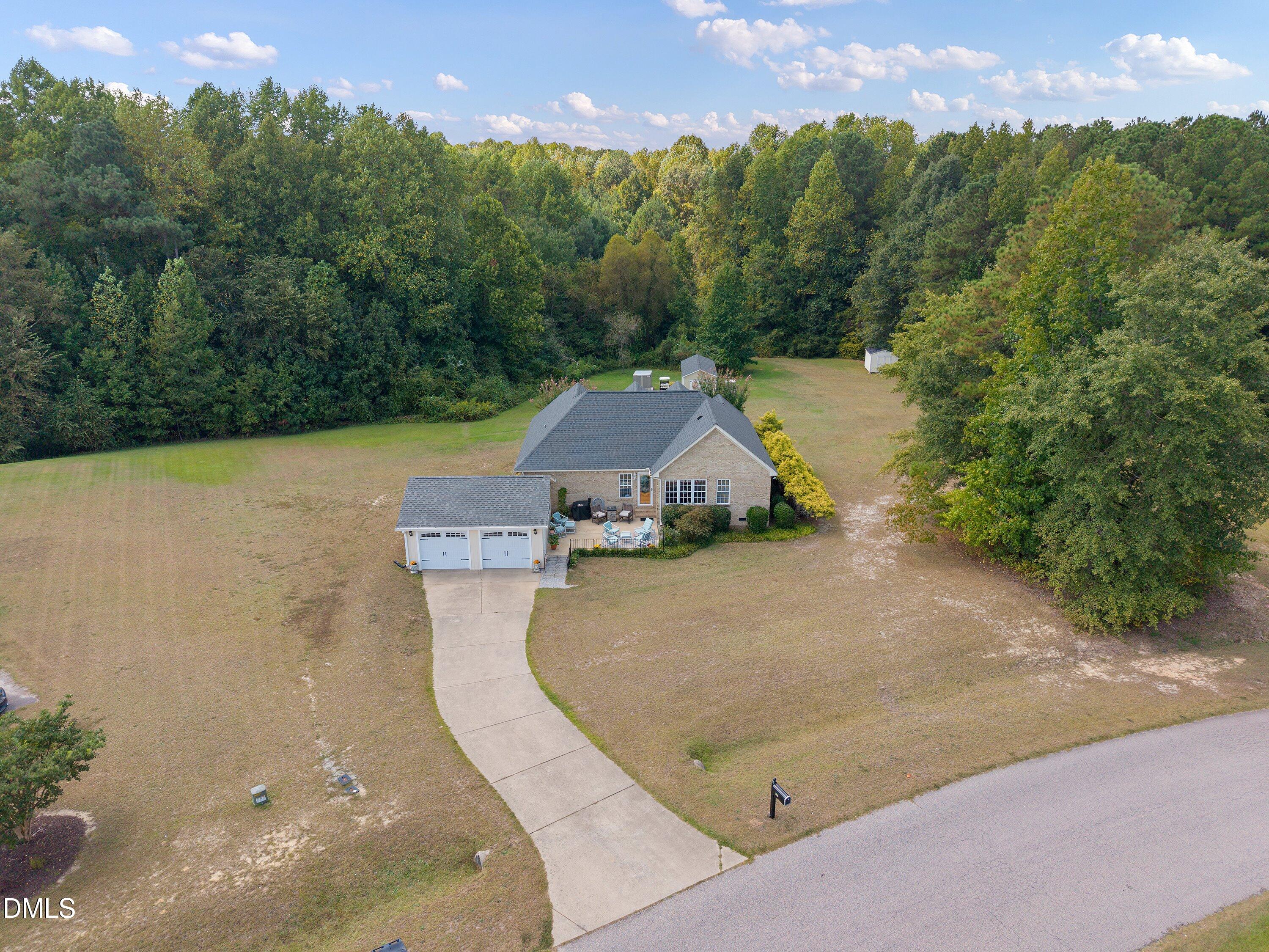main property photo 39