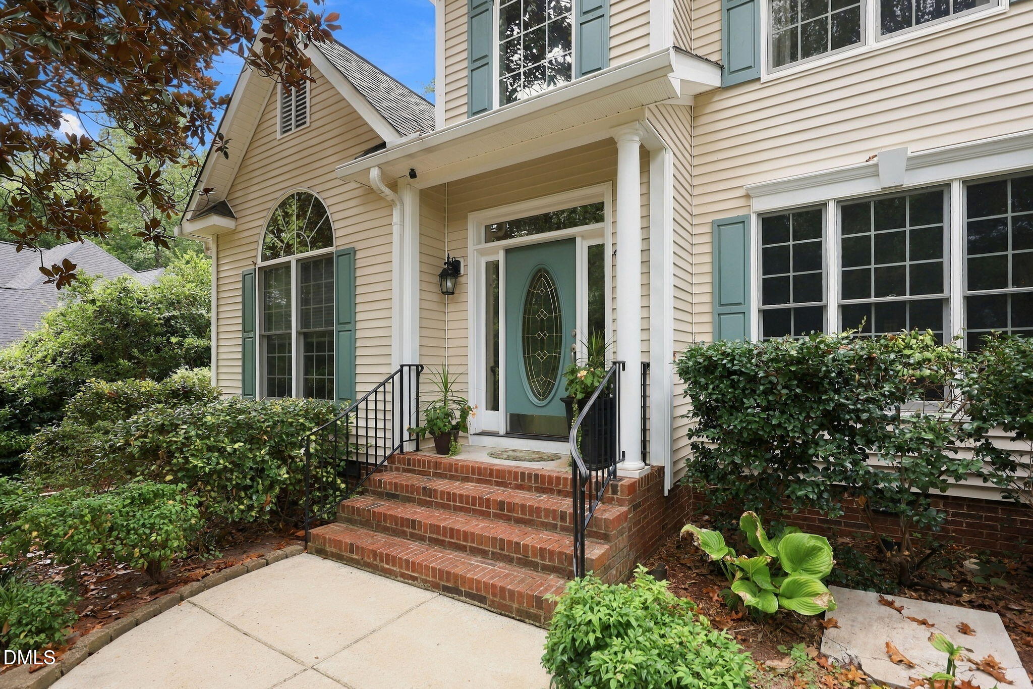 main property photo 4