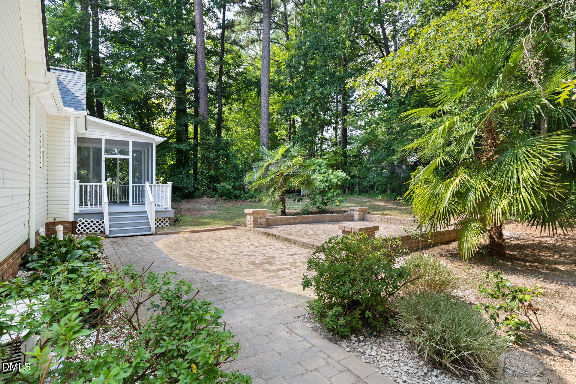 main property photo 39