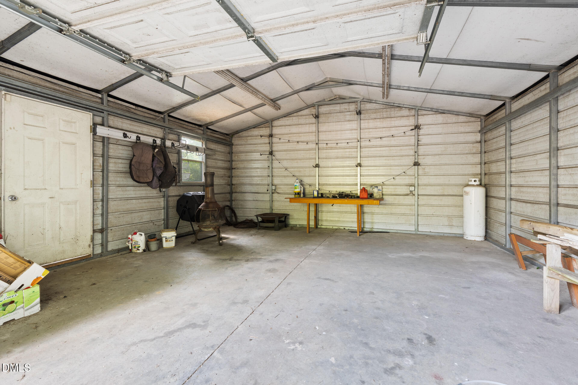 main property photo 44