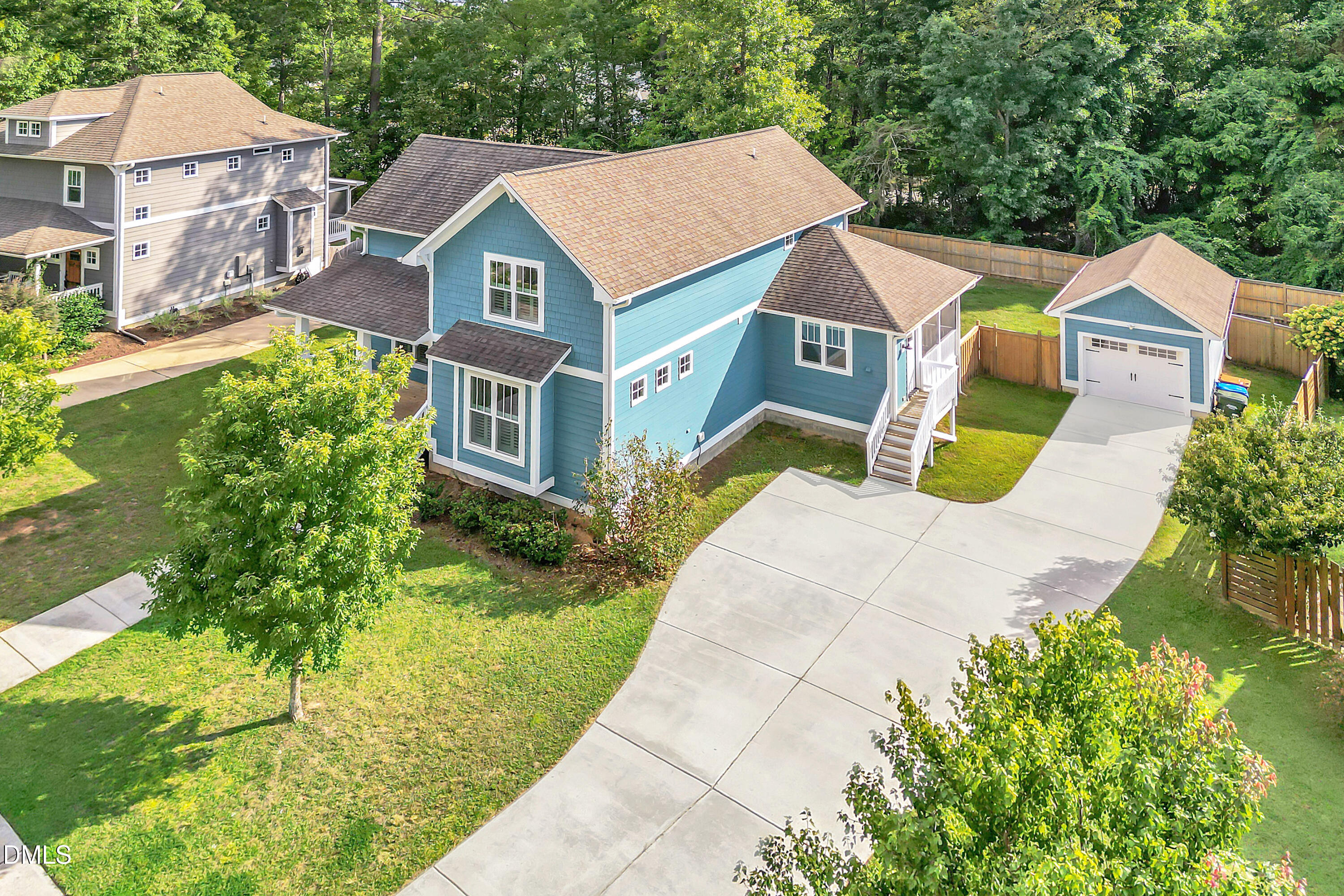 main property photo 35