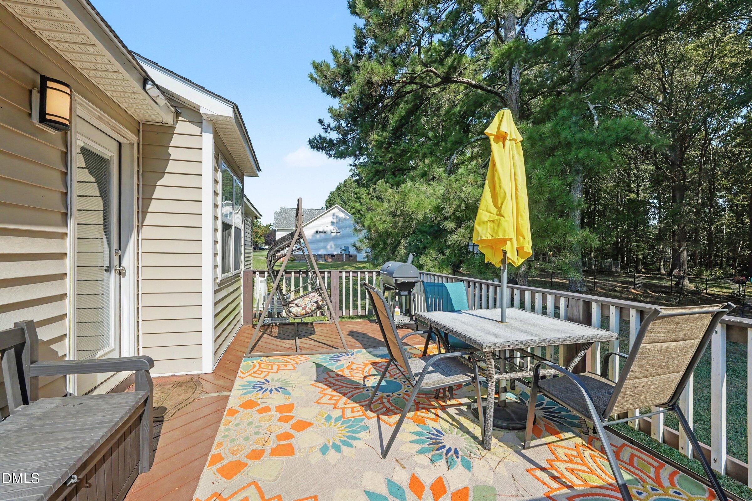 main property photo 30