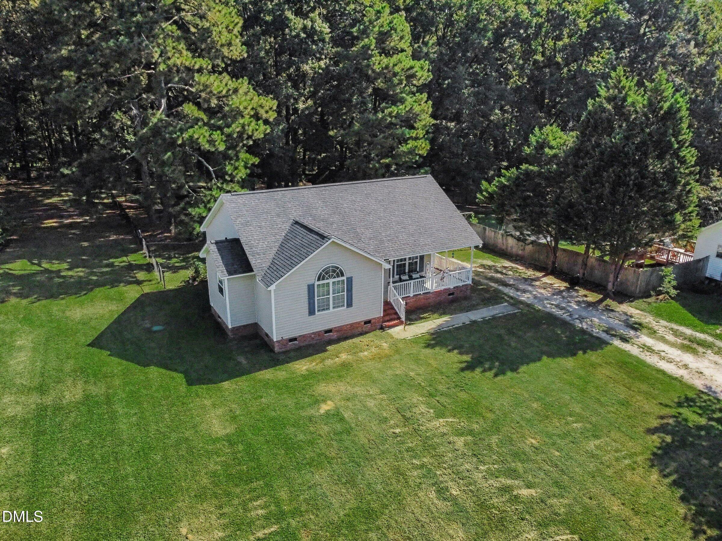main property photo 4