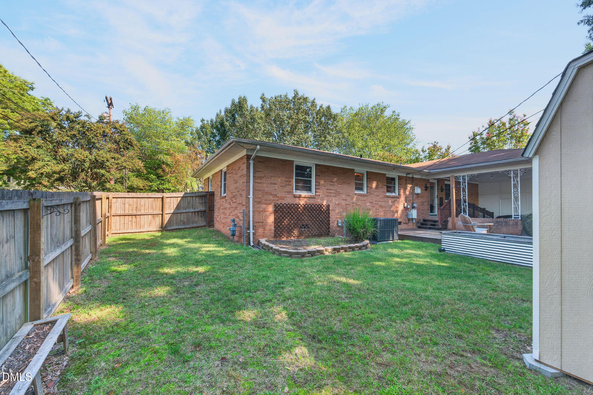 main property photo 19