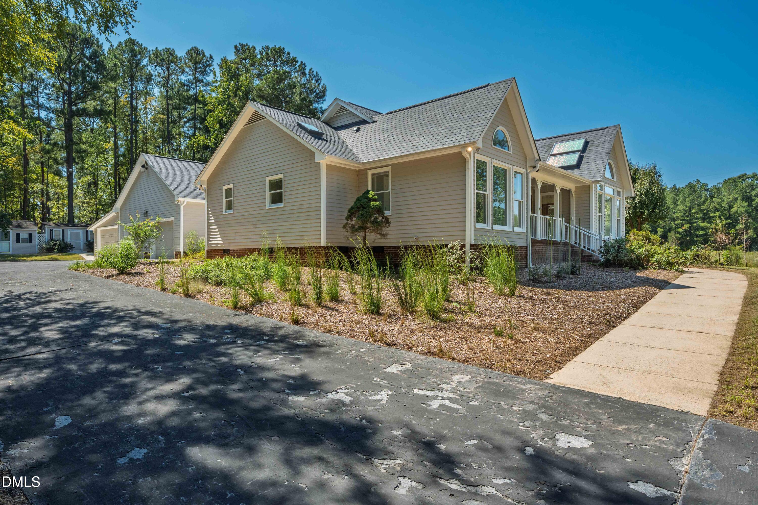 main property photo 42