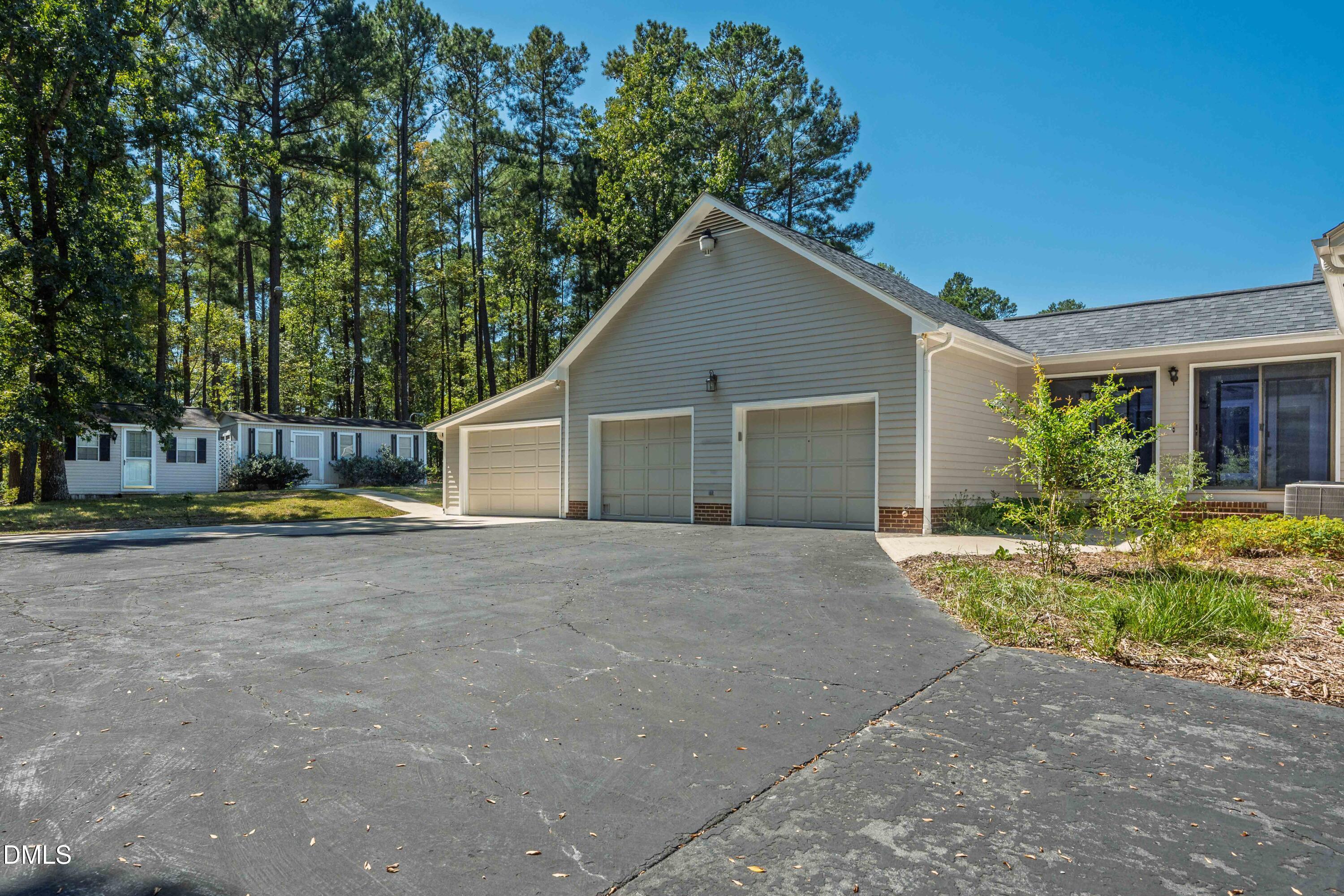 main property photo 49