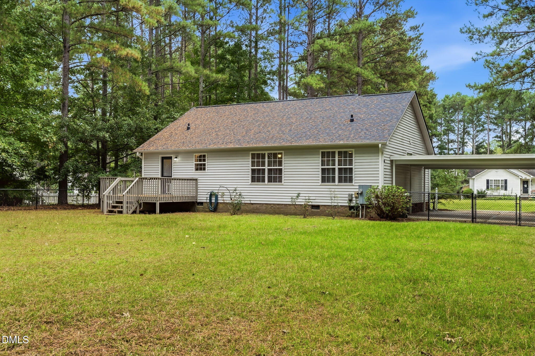 main property photo 31