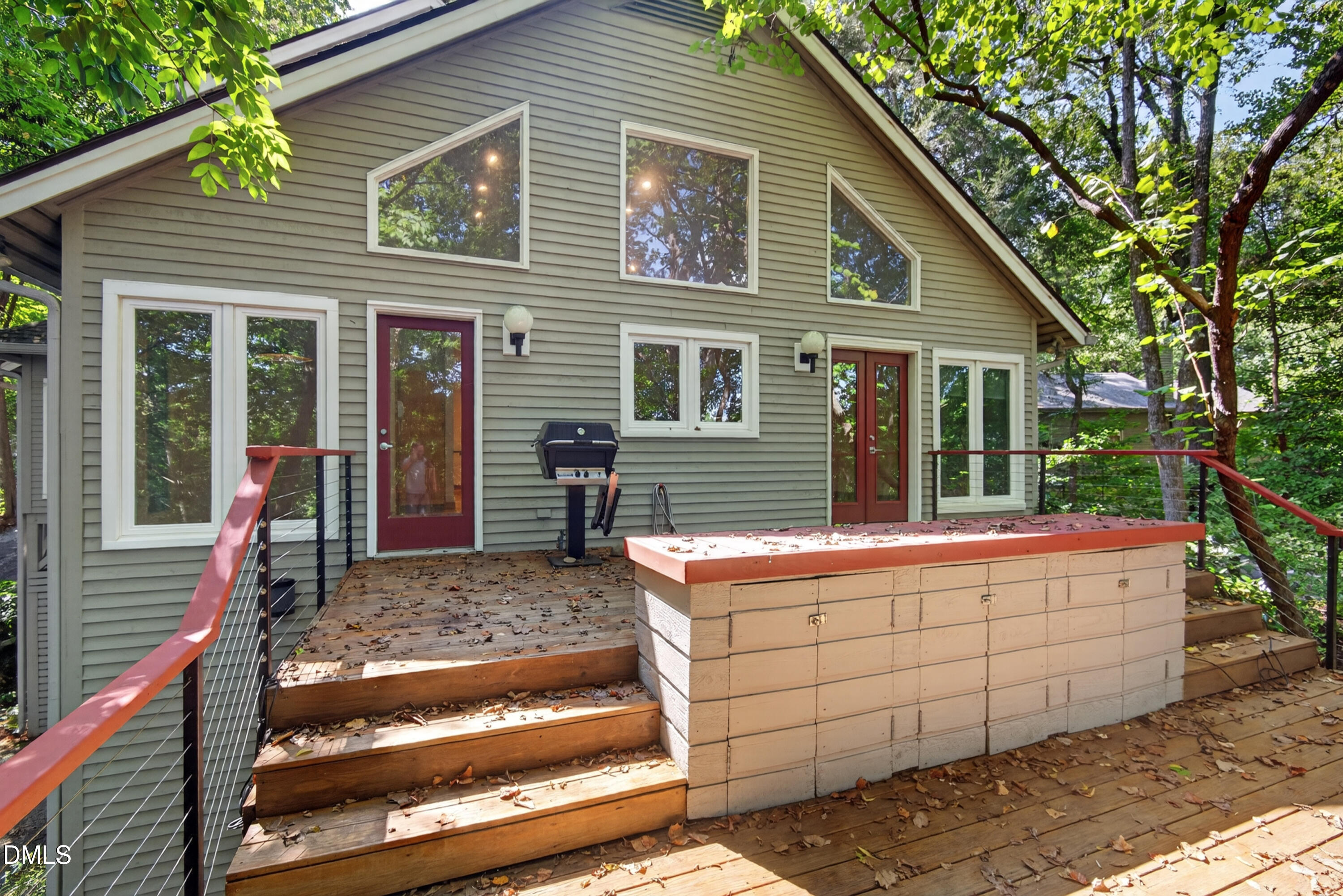 main property photo 22