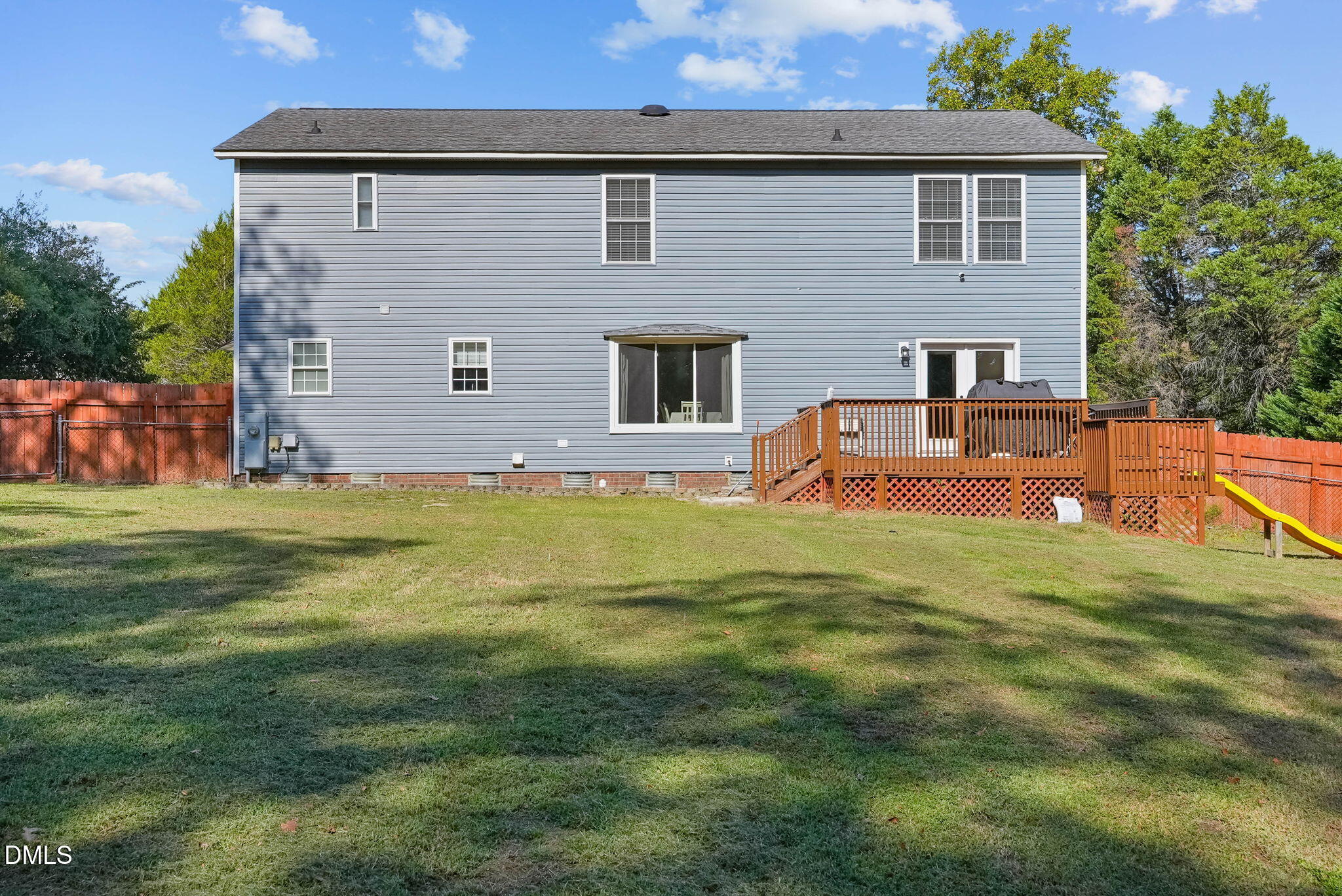 main property photo 41