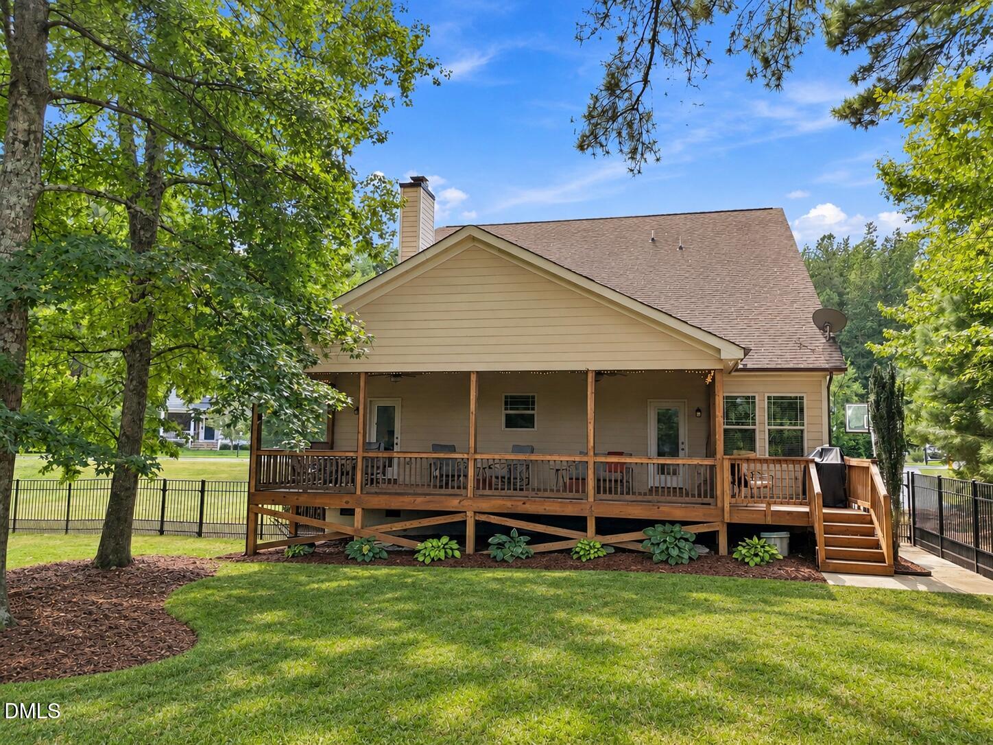 main property photo 50
