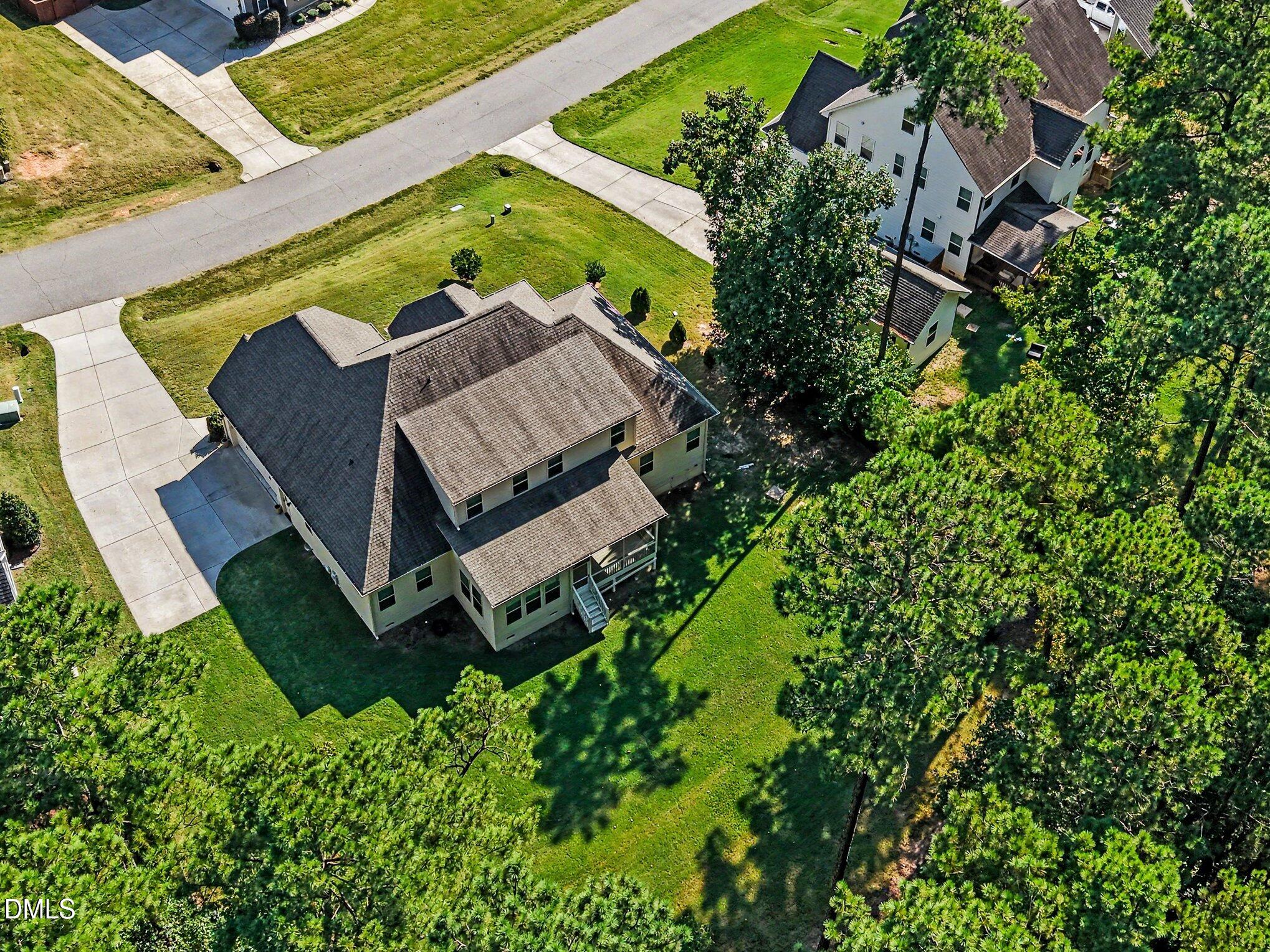 main property photo 37