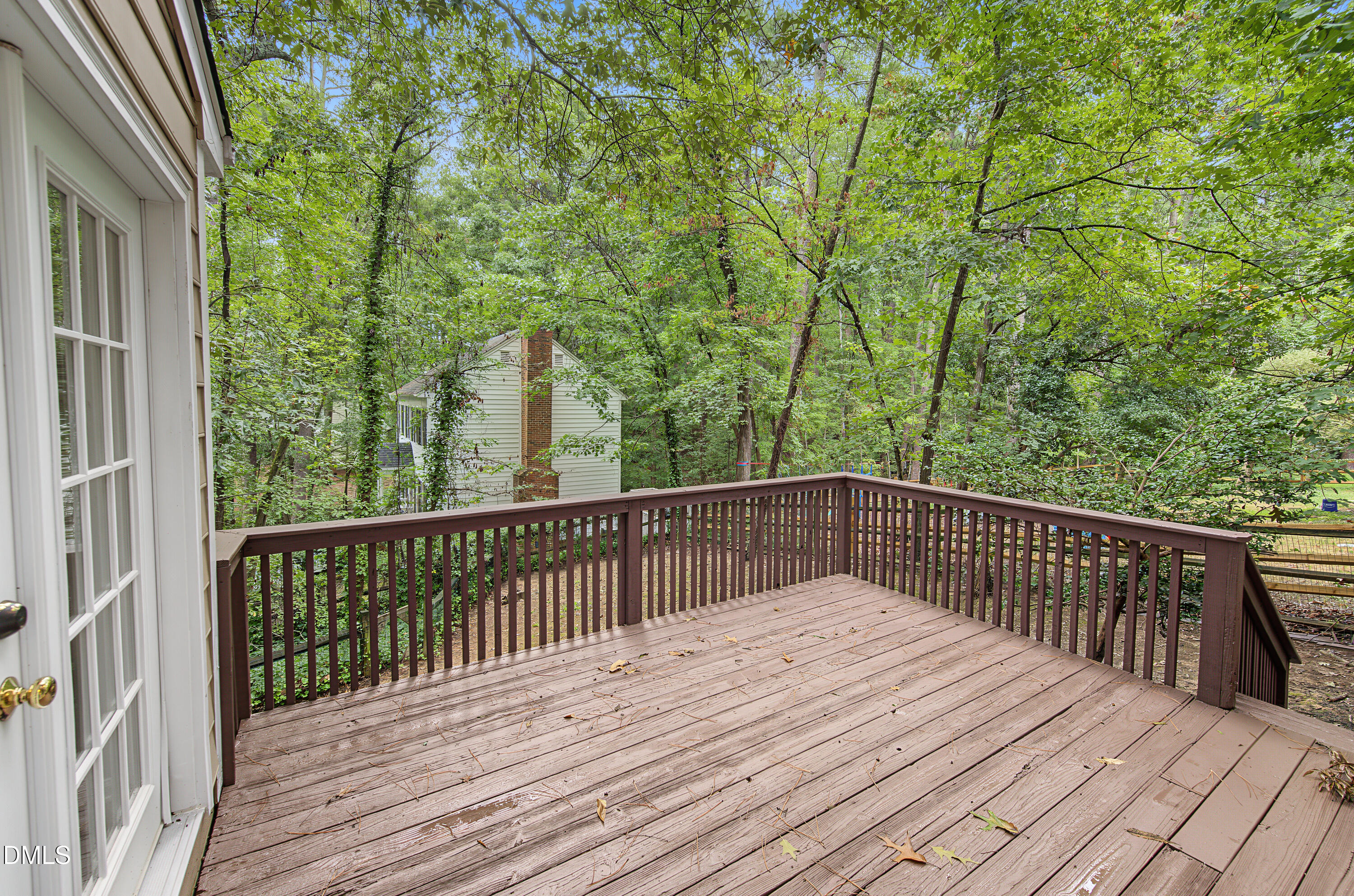 main property photo 18