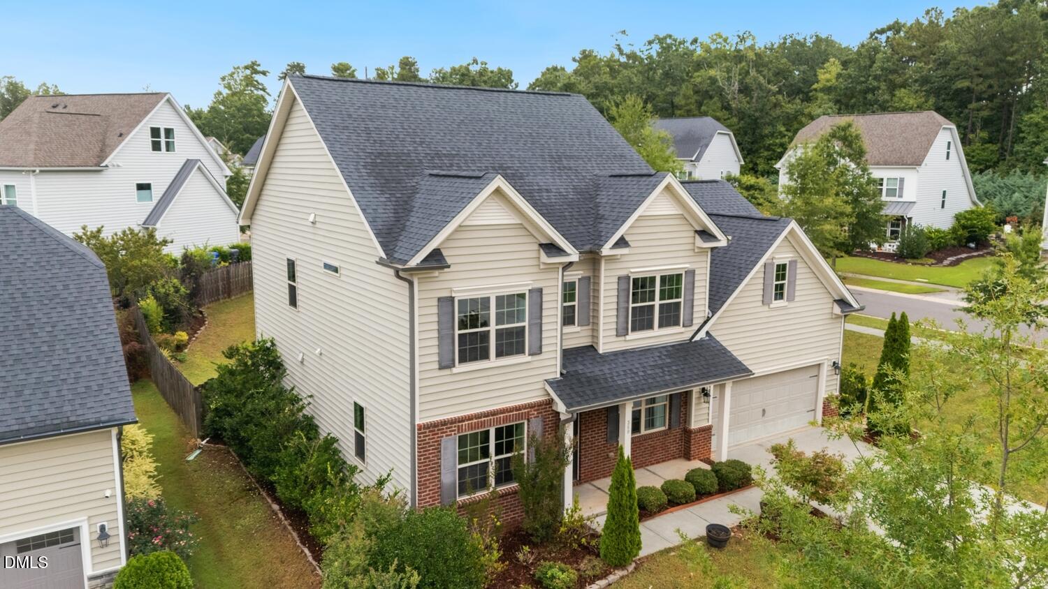 main property photo 31