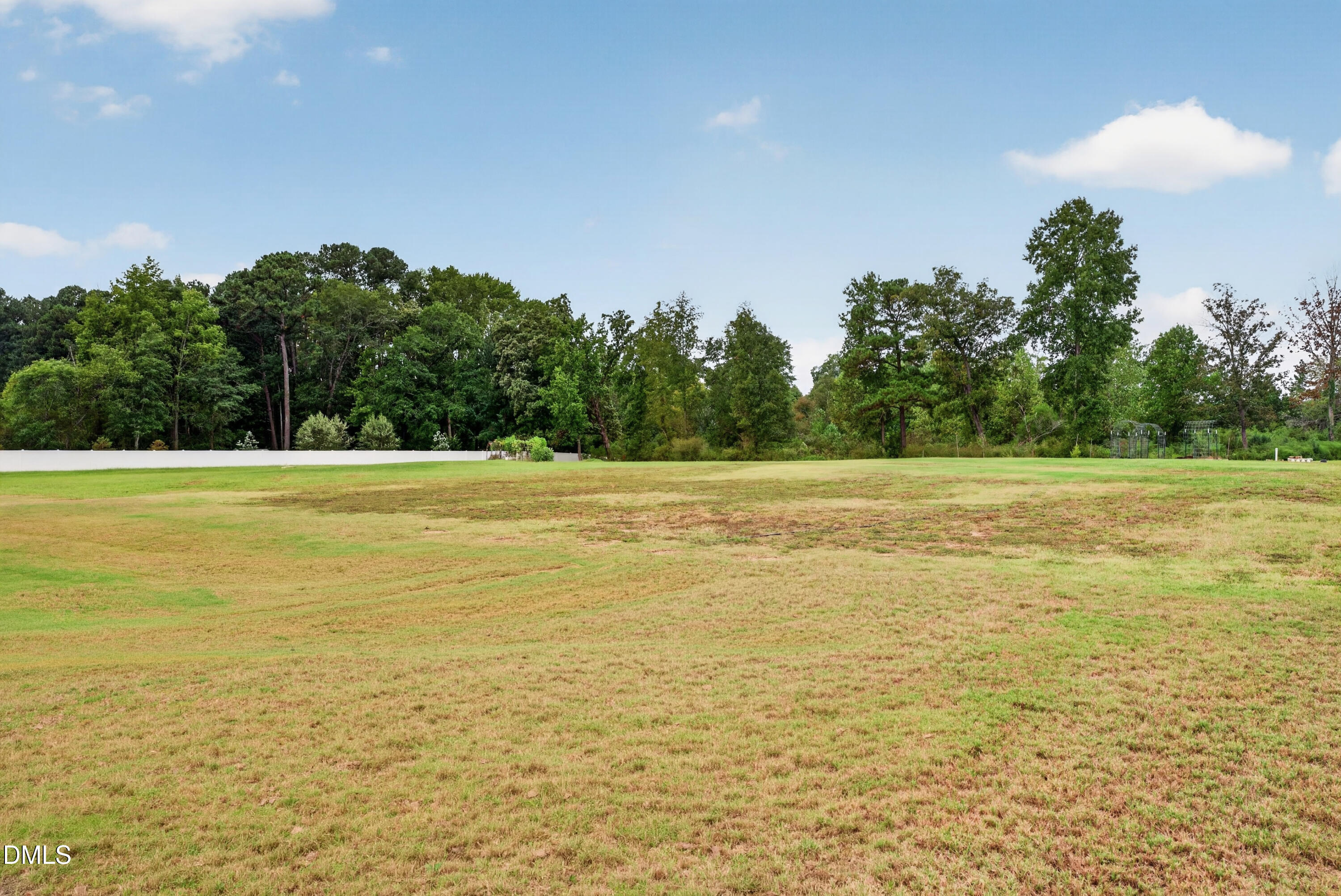 main property photo 50
