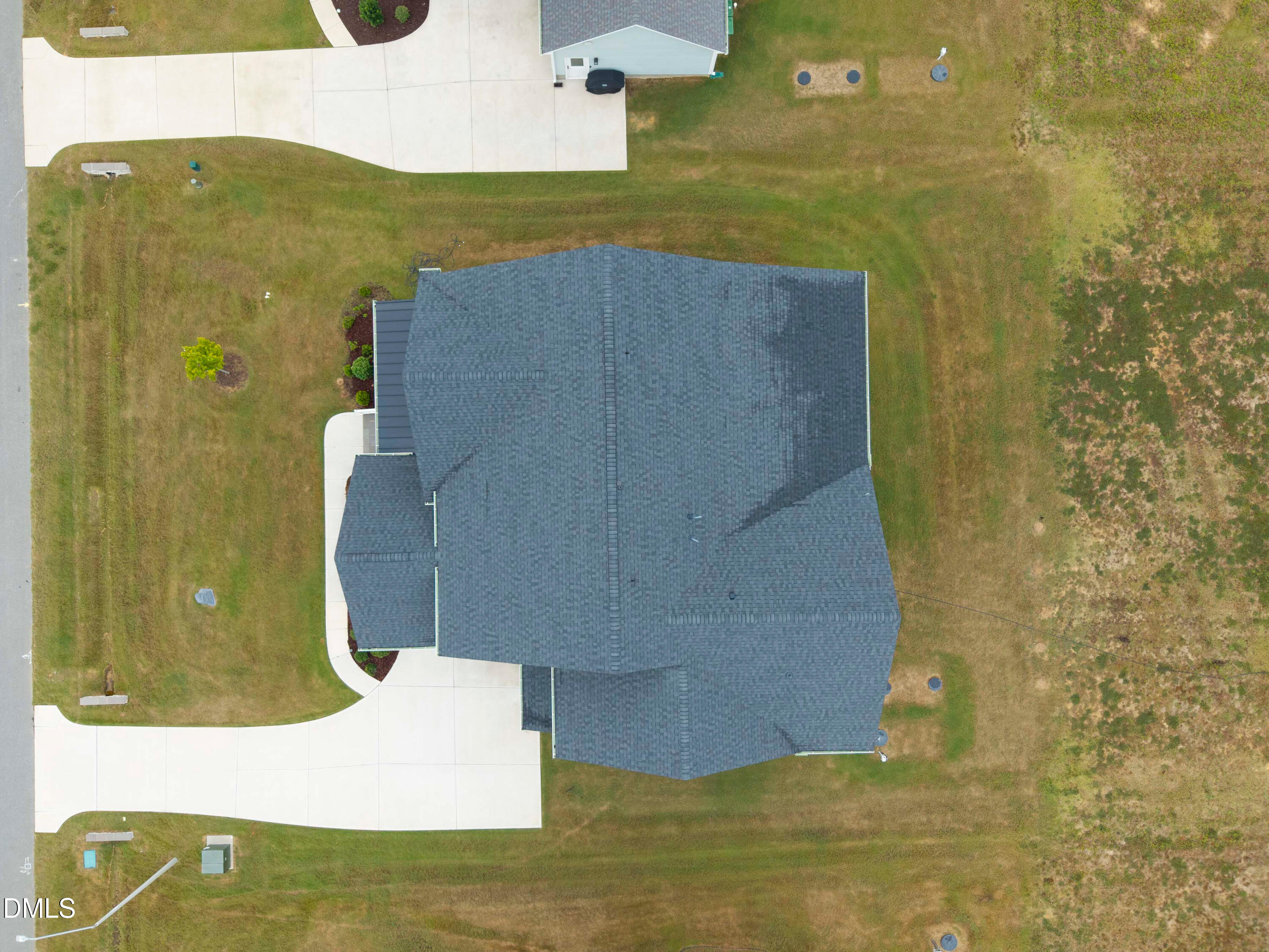 main property photo 51
