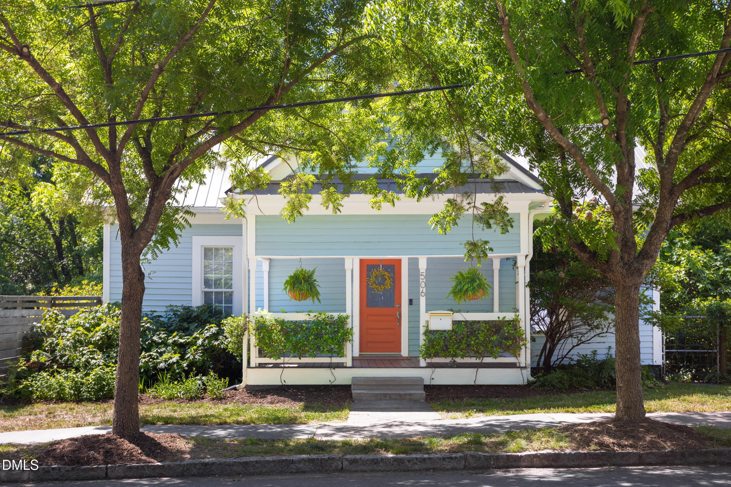 main property photo 5