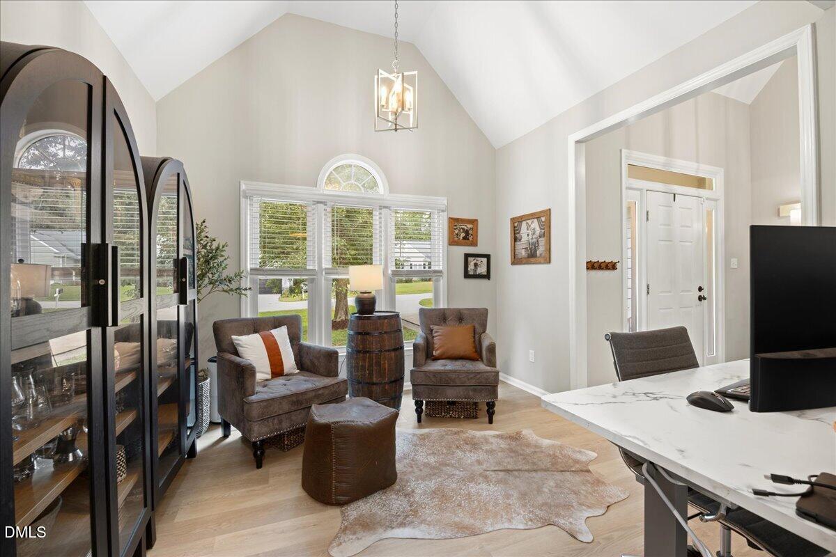 main property photo 14