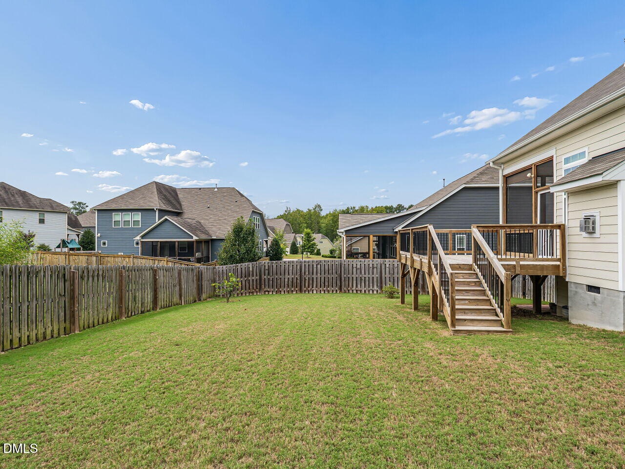 main property photo 11