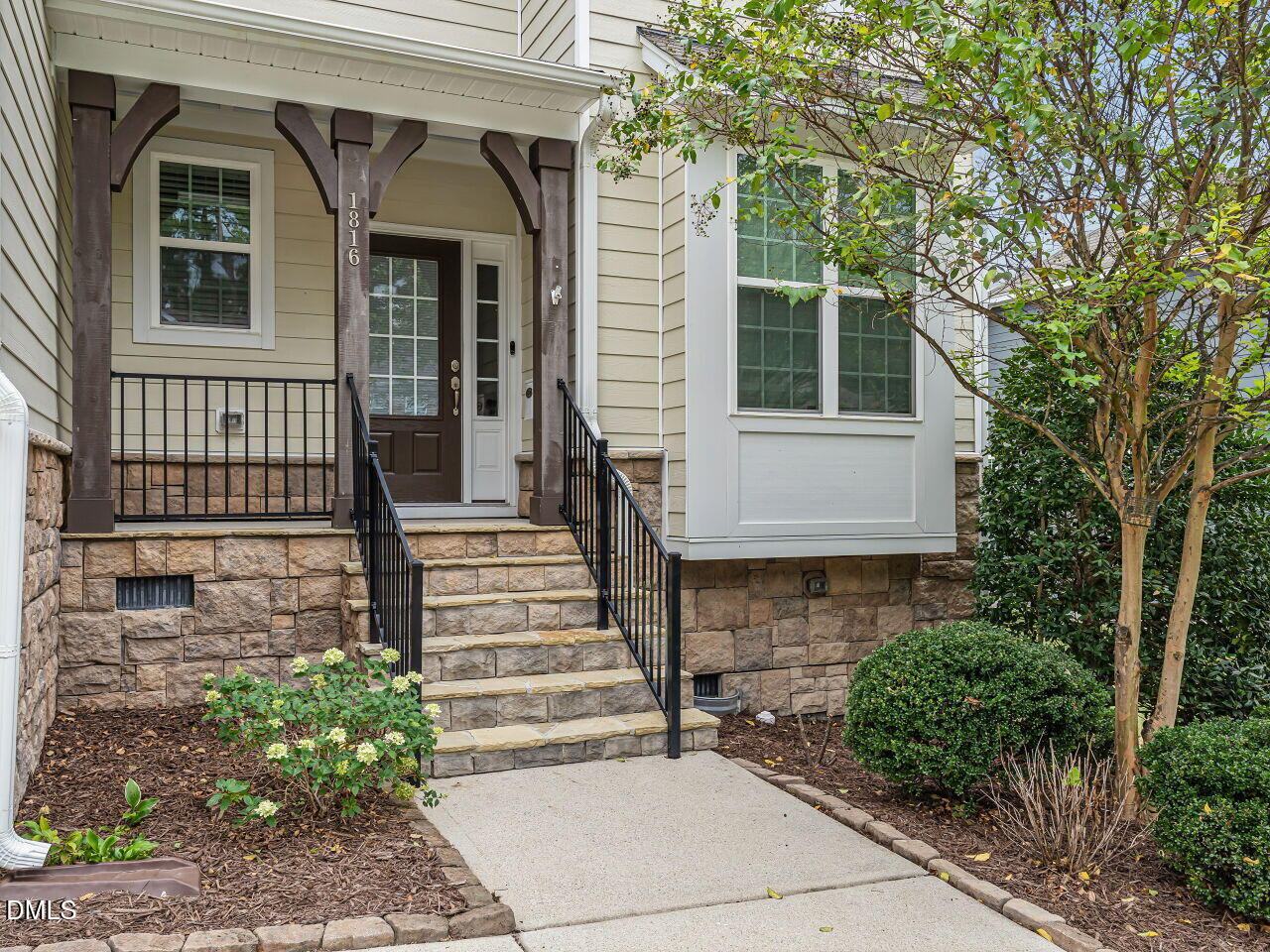 main property photo 33
