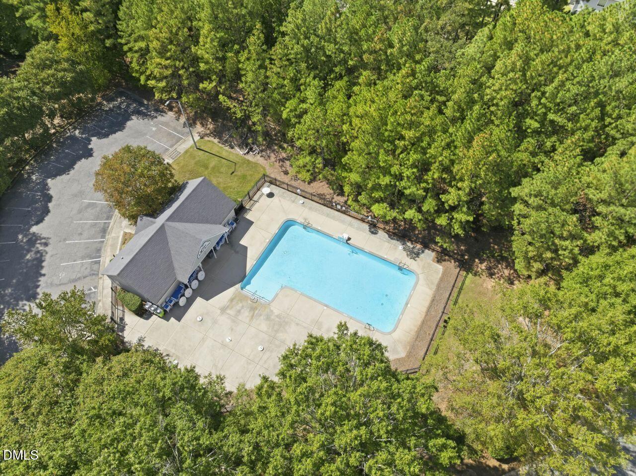 main property photo 51